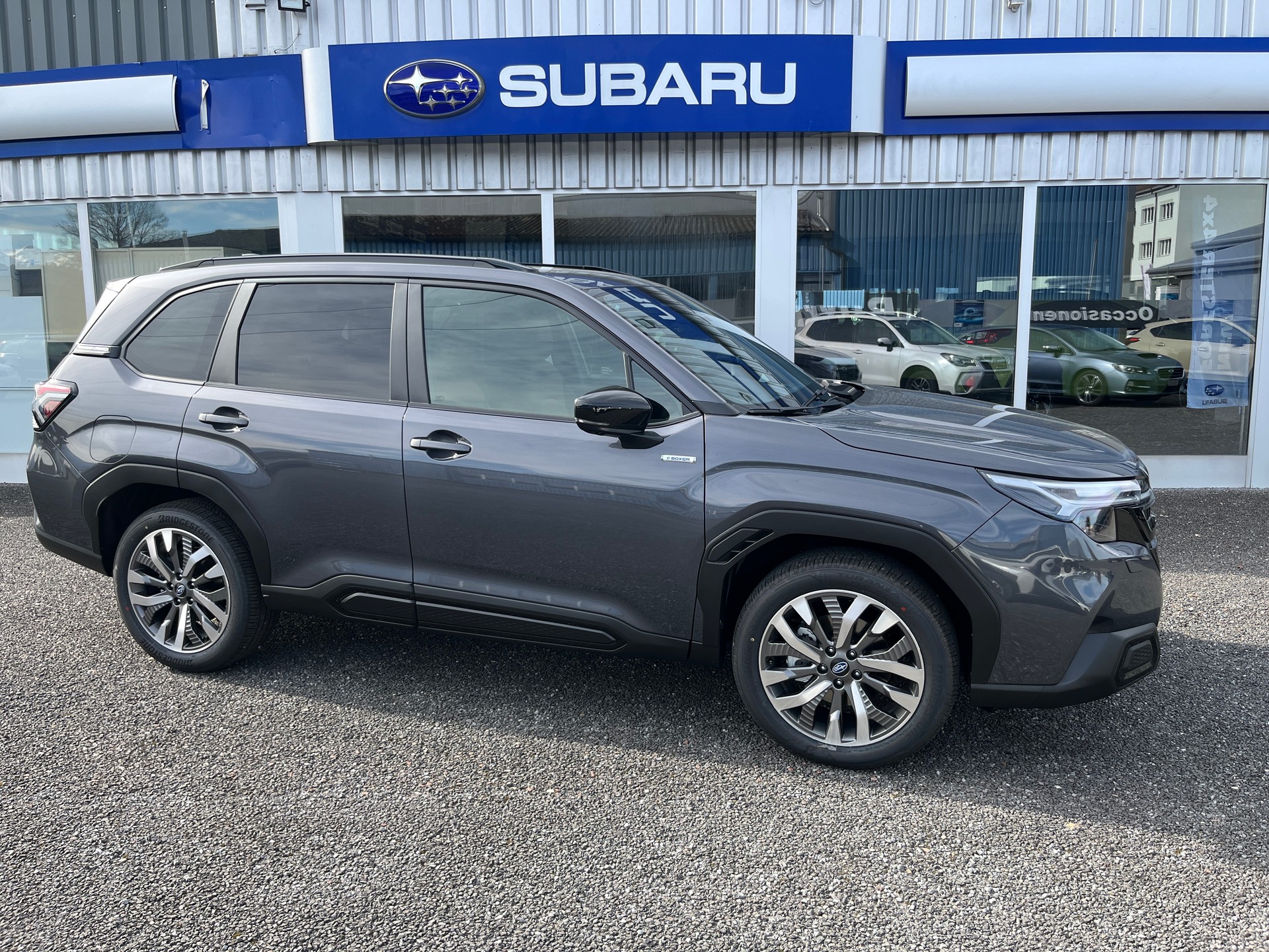 SUBARU Forester 2.0i e-Boxer Luxury Lineartronic-showroom-element-1