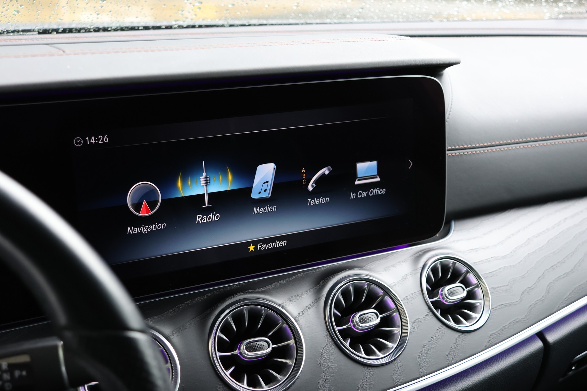 MERCEDES-BENZ CLS 450 4Matic Edition 1 AMG Line-image-17