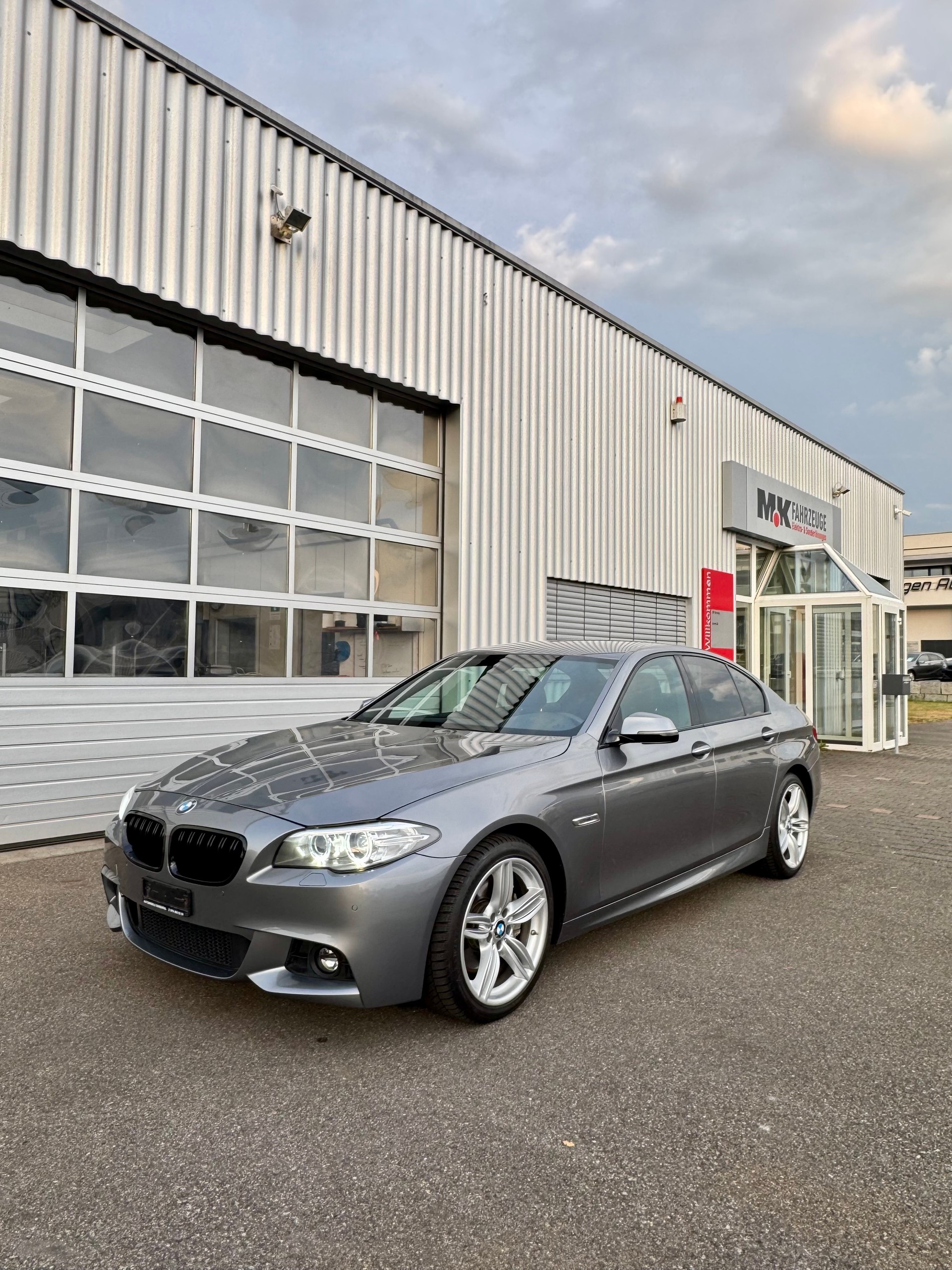 BMW 525d xDrive Steptronic-image-4
