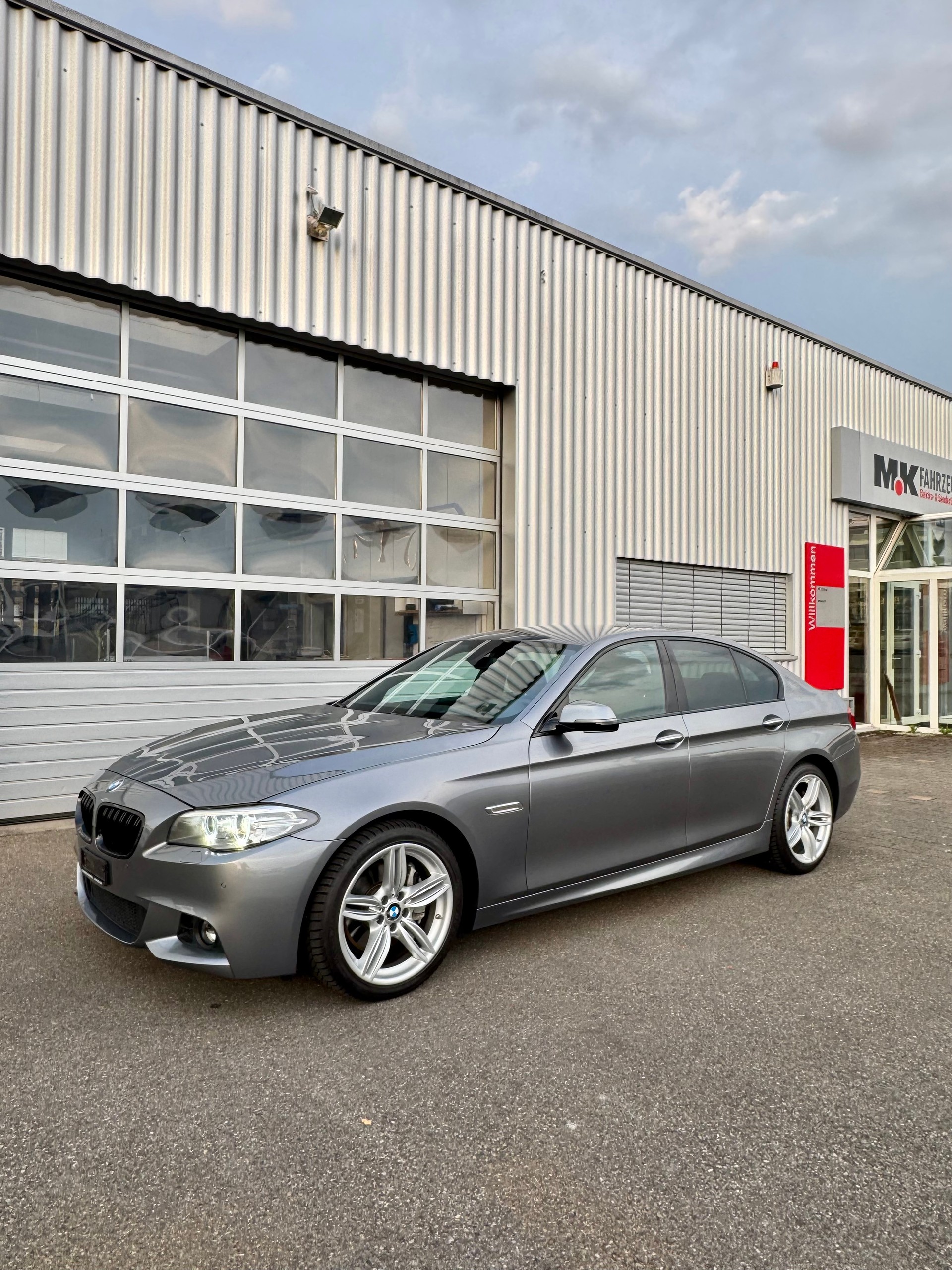 BMW 525d xDrive Steptronic-image-3