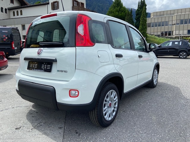 FIAT Panda 1.0 MHEV Cult-image-2
