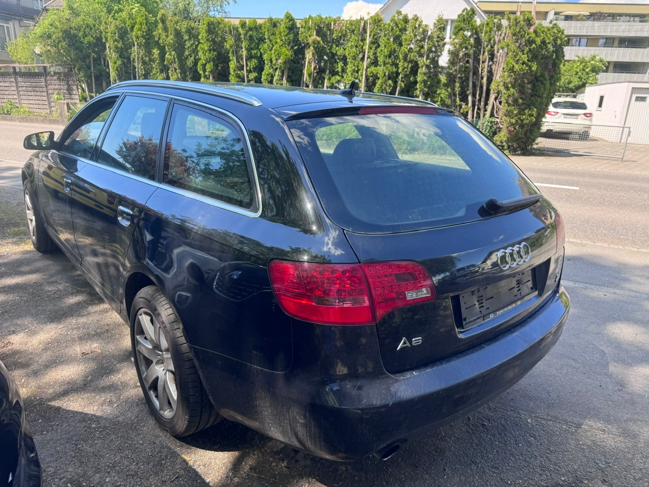 AUDI A6 Avant 3.2 V6 FSI quattro-image-3