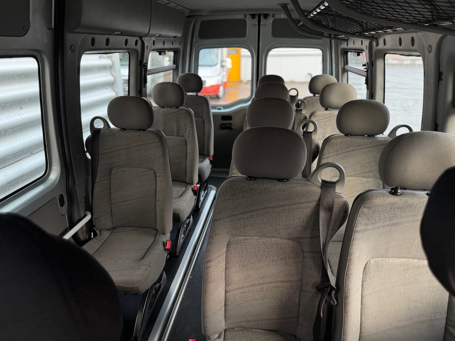 RENAULT Master T35 2.5dCi Minibus-image-12
