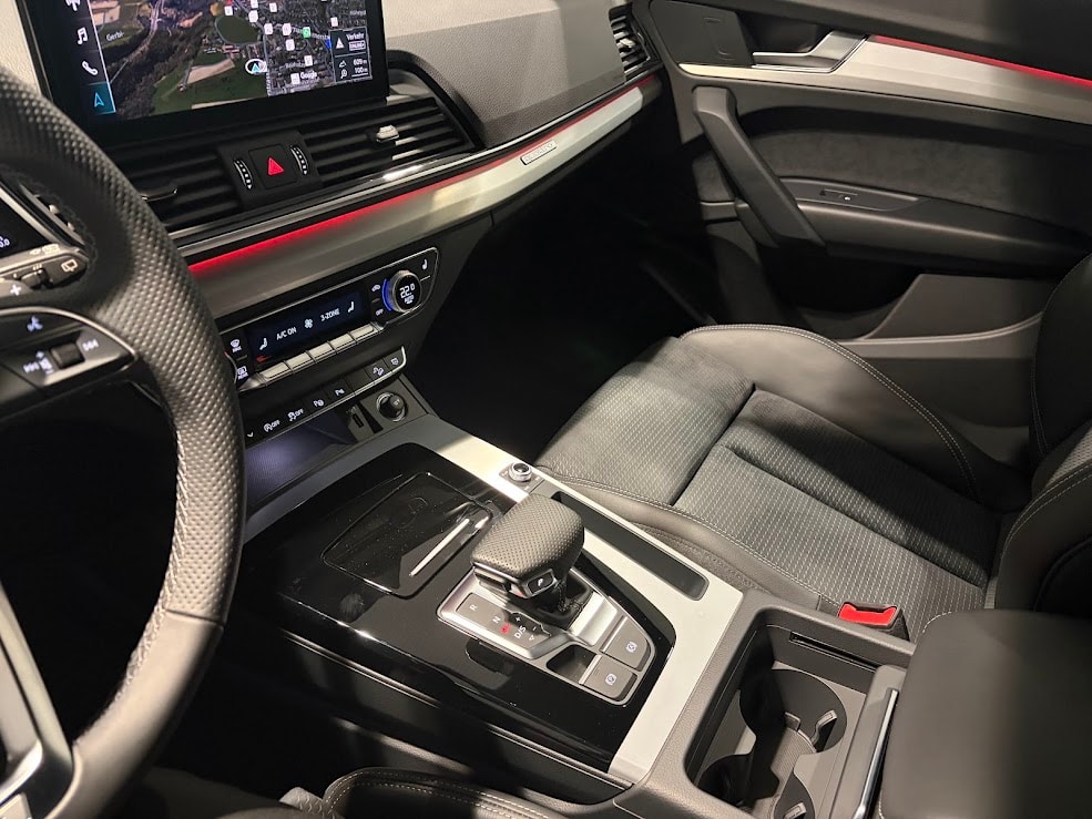AUDI Q5 40 TDI S-line quattro S-tronic-image-10