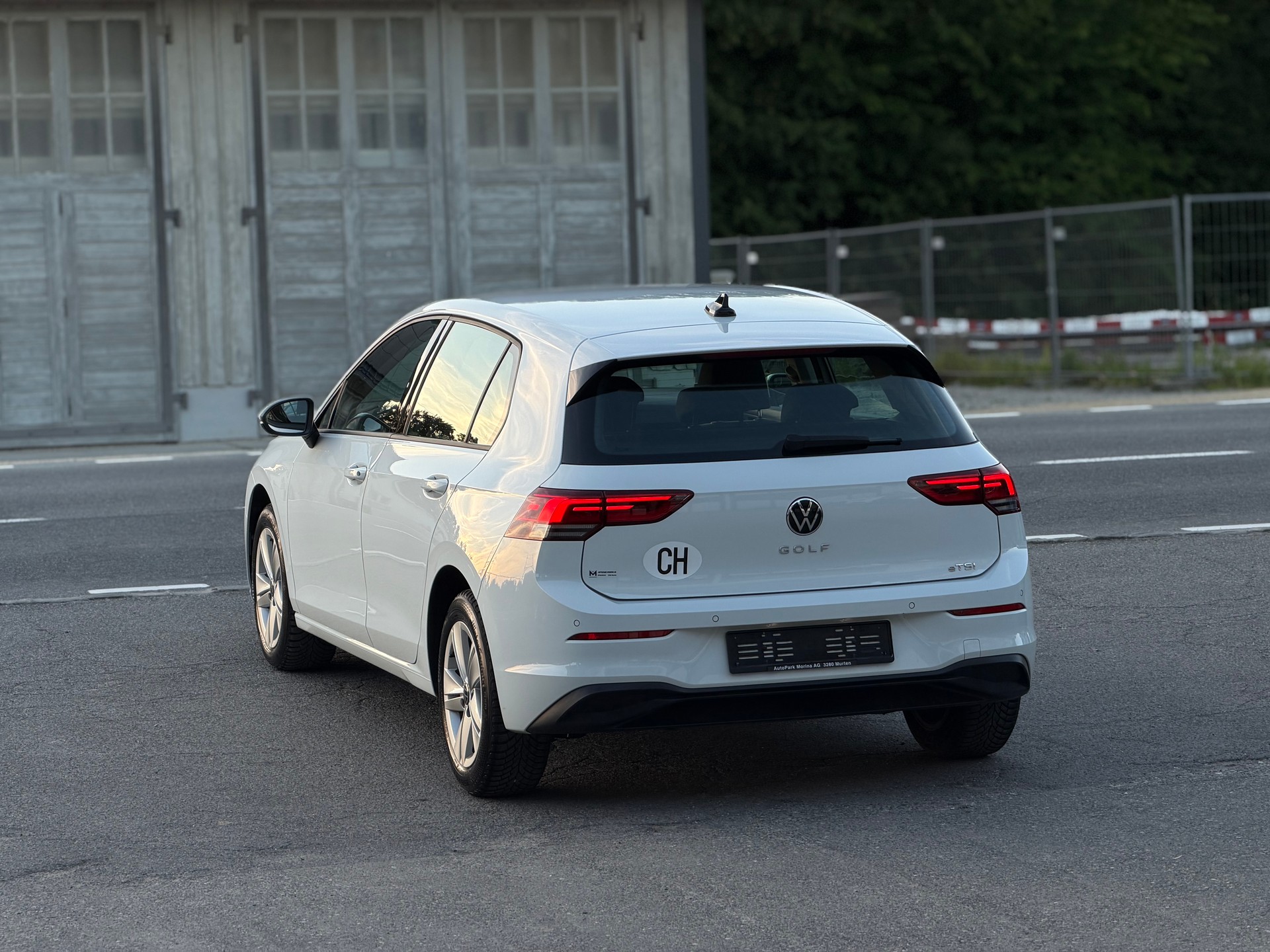 VW Golf 1.5 e TSI ACT Life DSG-image-6