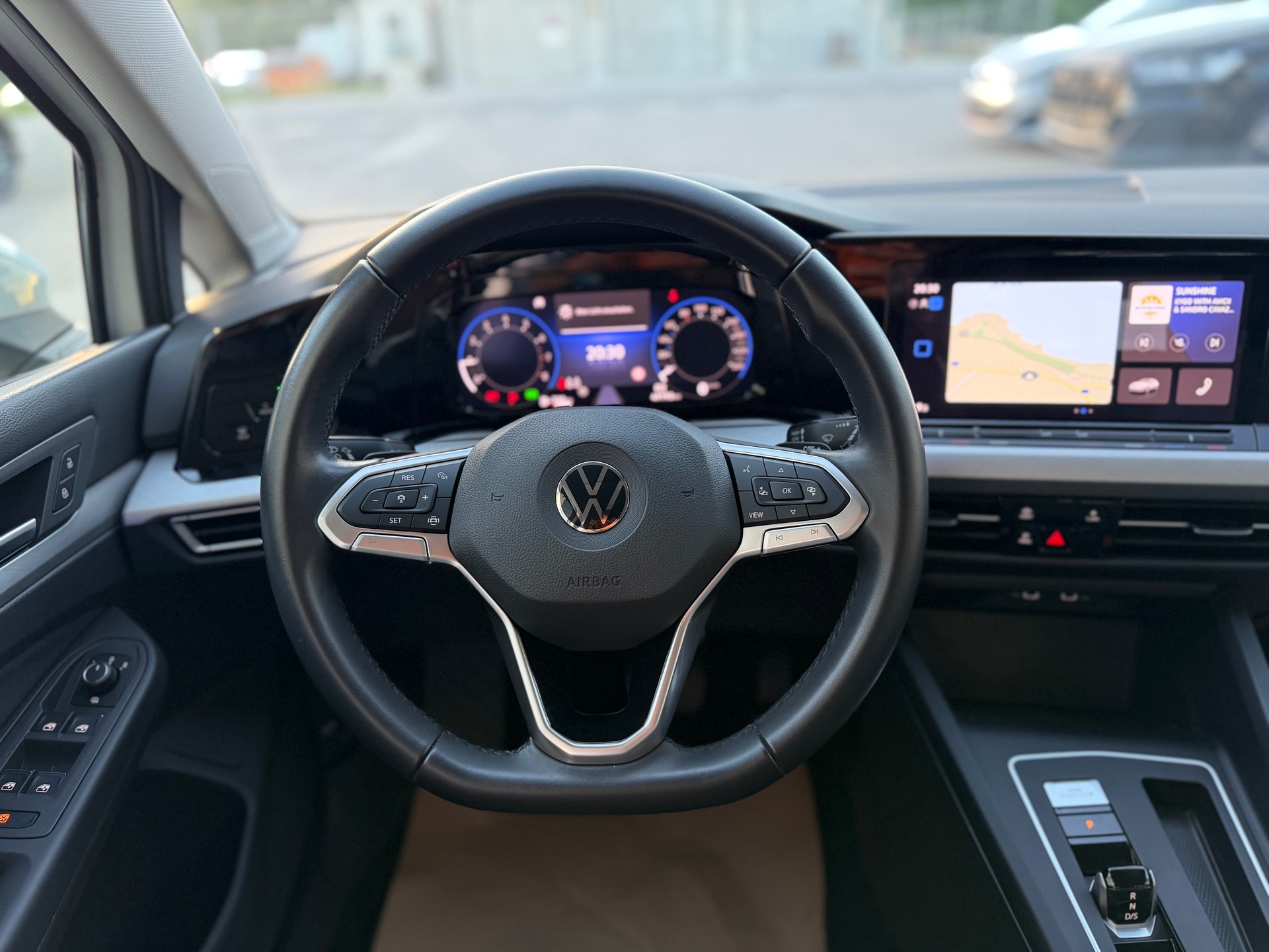 VW Golf 1.5 e TSI ACT Life DSG-image-15