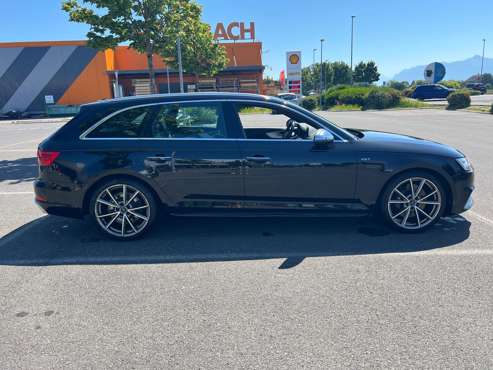 AUDI 3.0 V6 TFSI quattro S-Tronic-image-3
