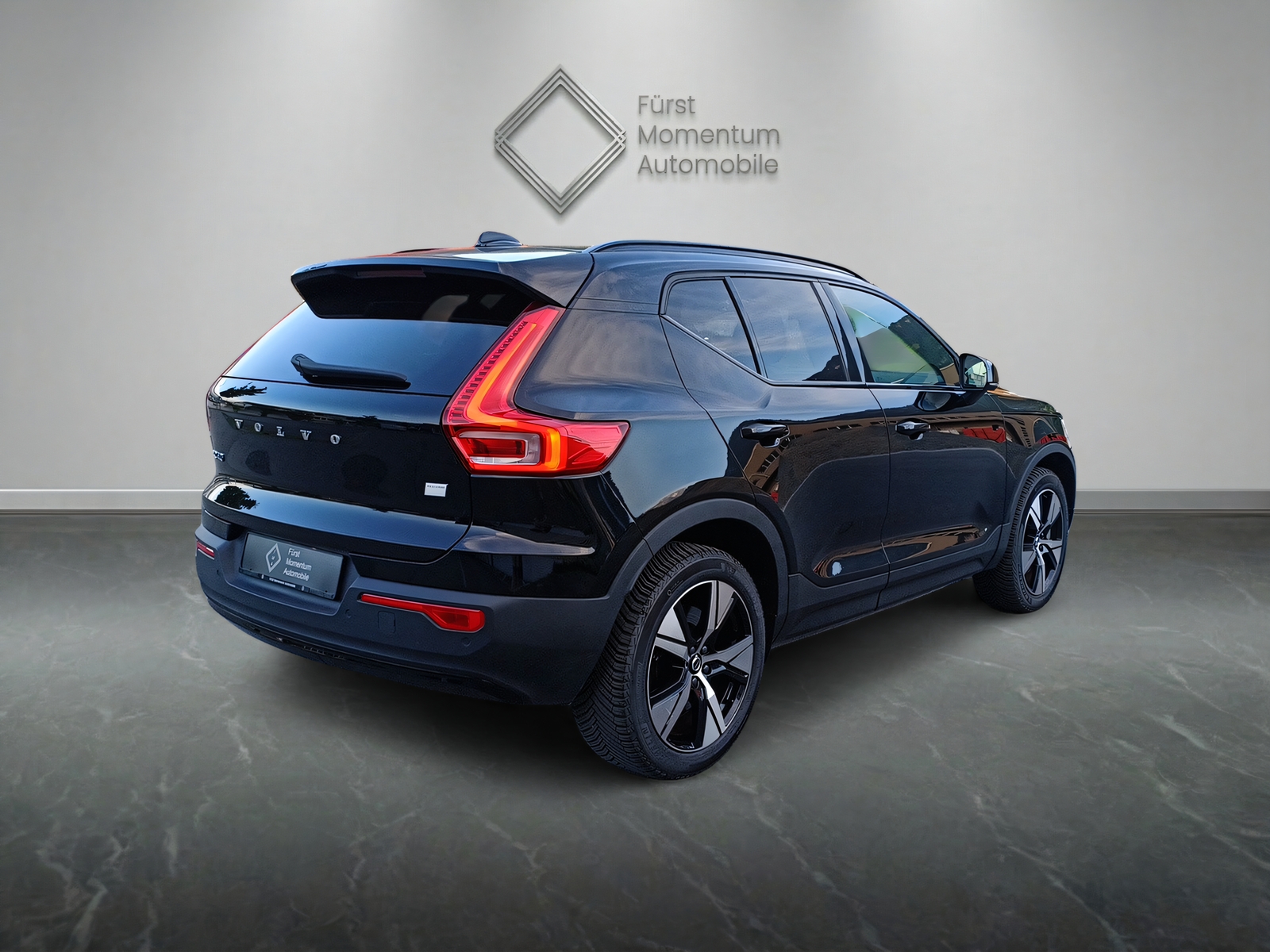 VOLVO XC40 Recharge-image-6