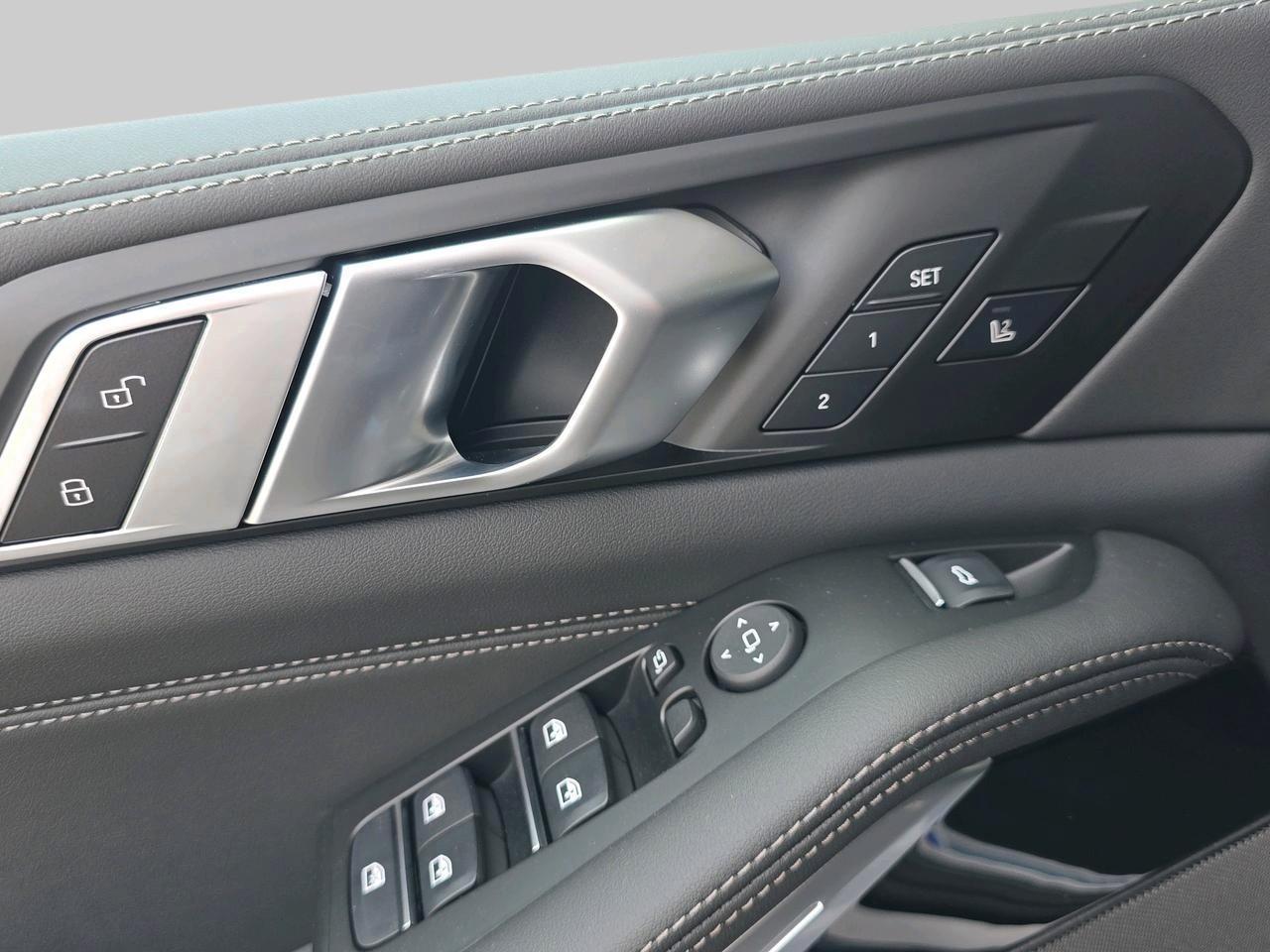 BMW X5 30d xDrive-image-16