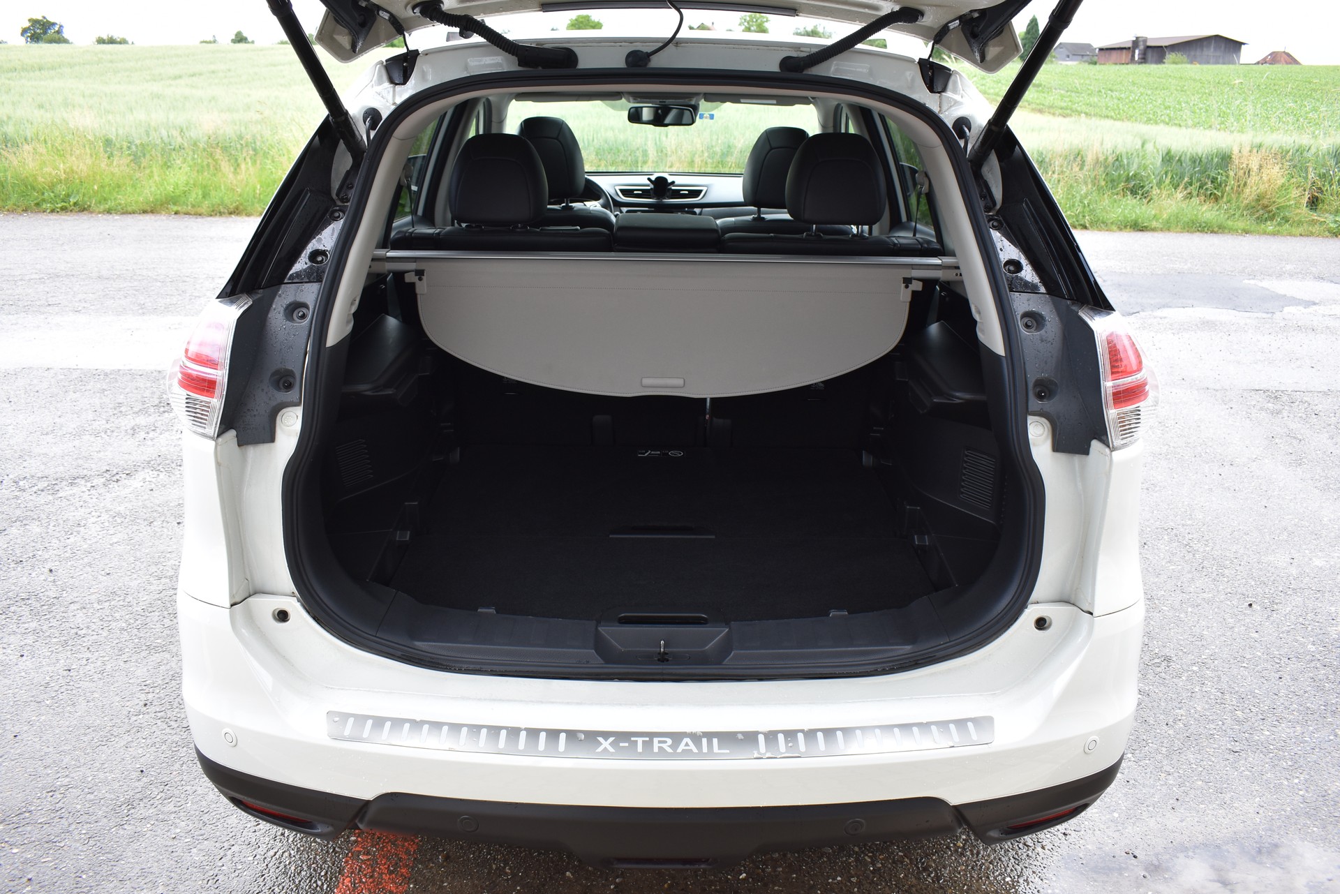 NISSAN X-Trail 1.6 dCi tekna-image-12
