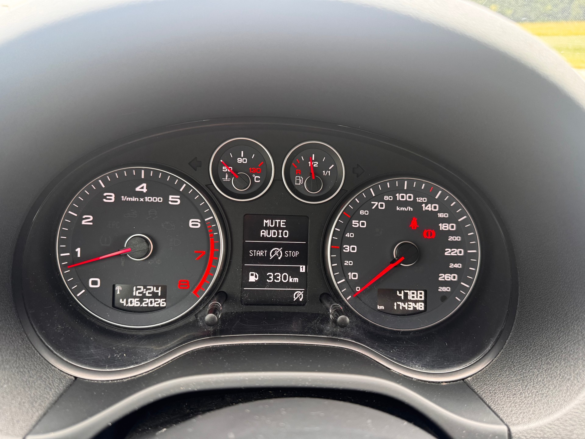 AUDI A3 Sportback 1.4 TFSI-image-12