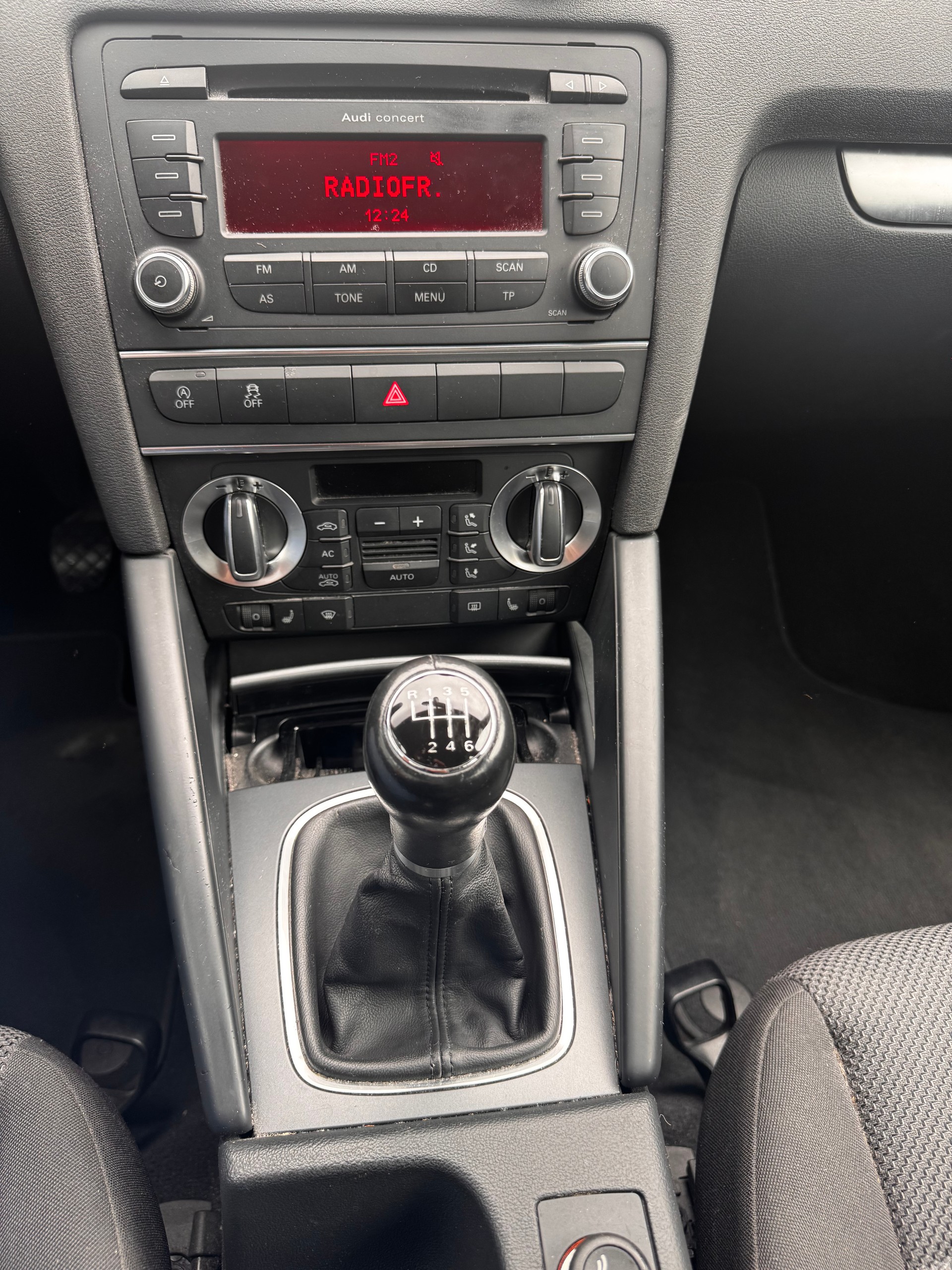 AUDI A3 Sportback 1.4 TFSI-image-3