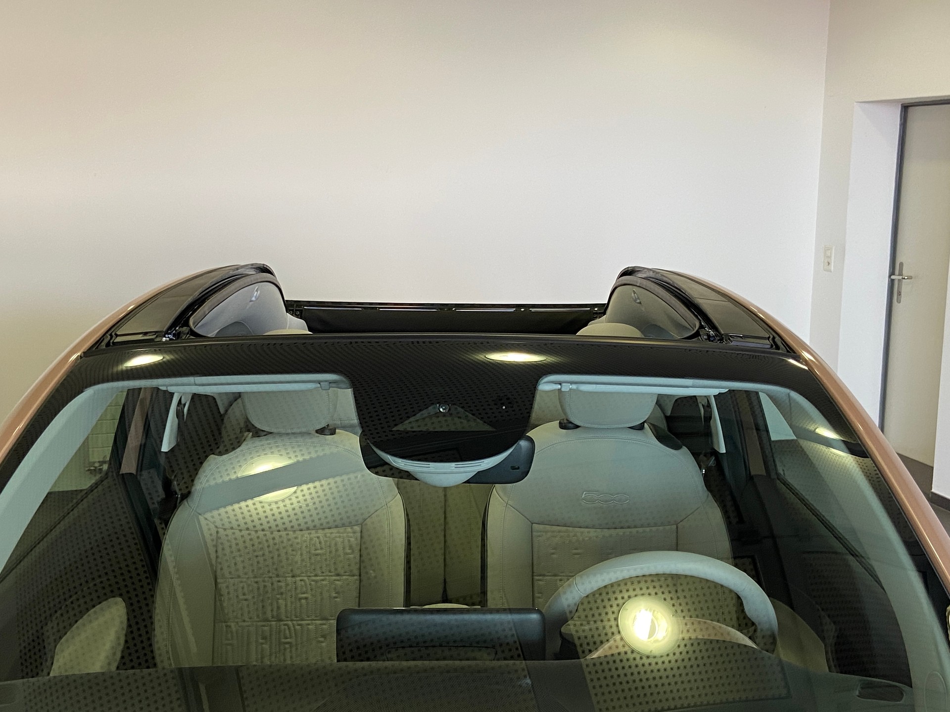 FIAT 500 C electric 87 kW La Prima-image-4