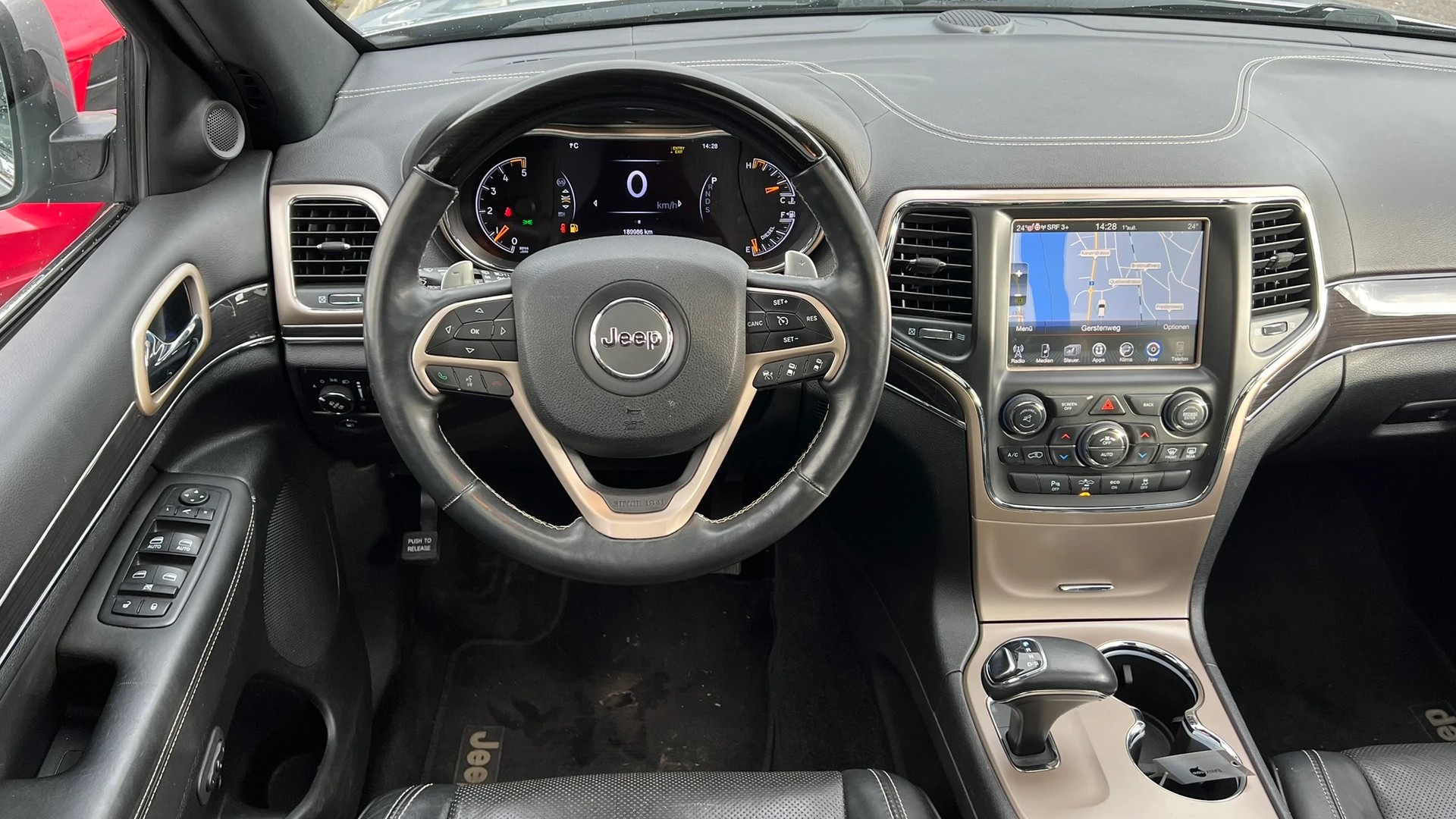 JEEP GRAND CHEROKEE 3.0 CRD OVERLAND AUTOMATIC l 250 PS-image-22