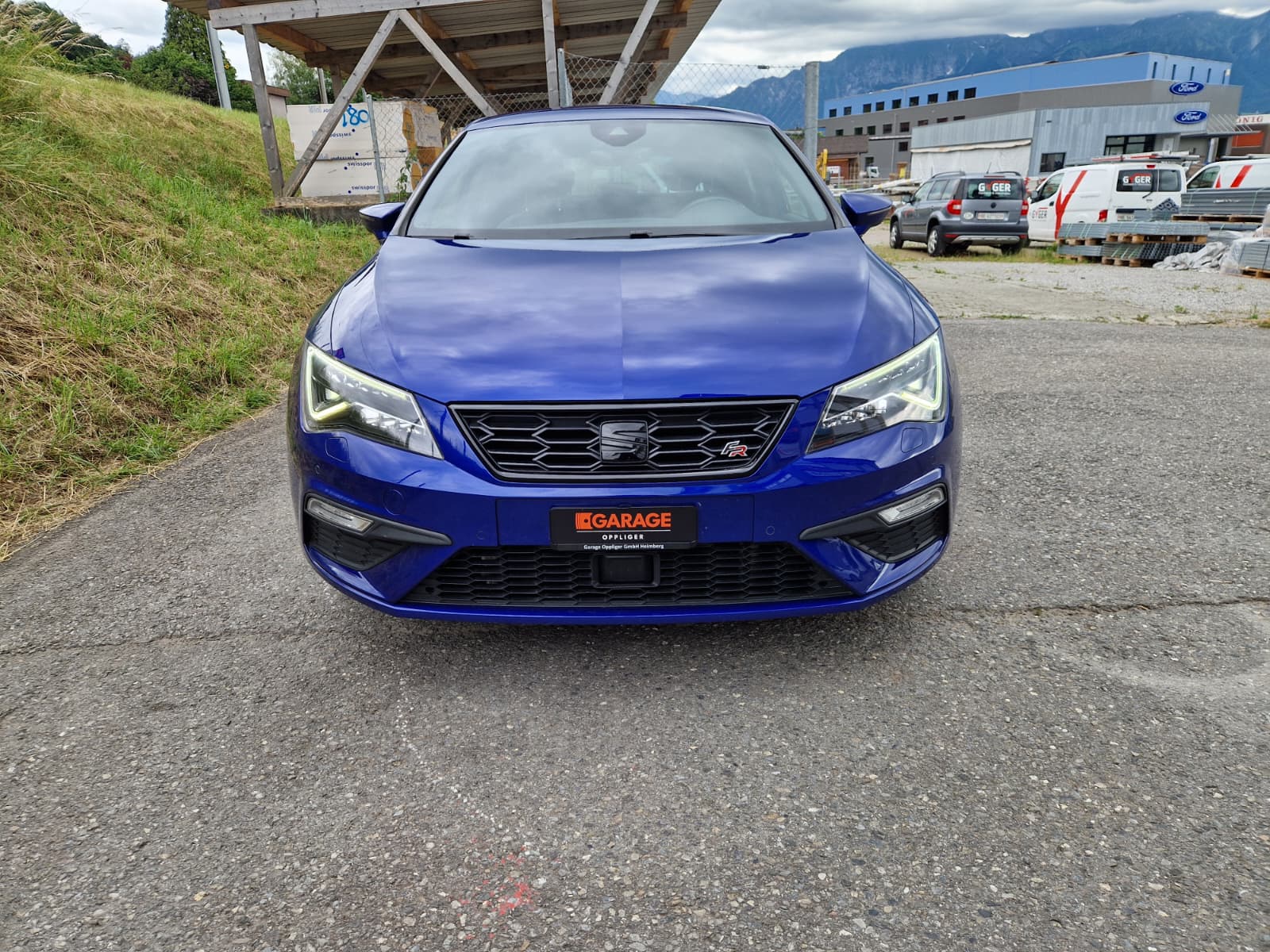 SEAT Leon 2.0 TSI Swiss FR DSG-showroom-element-1