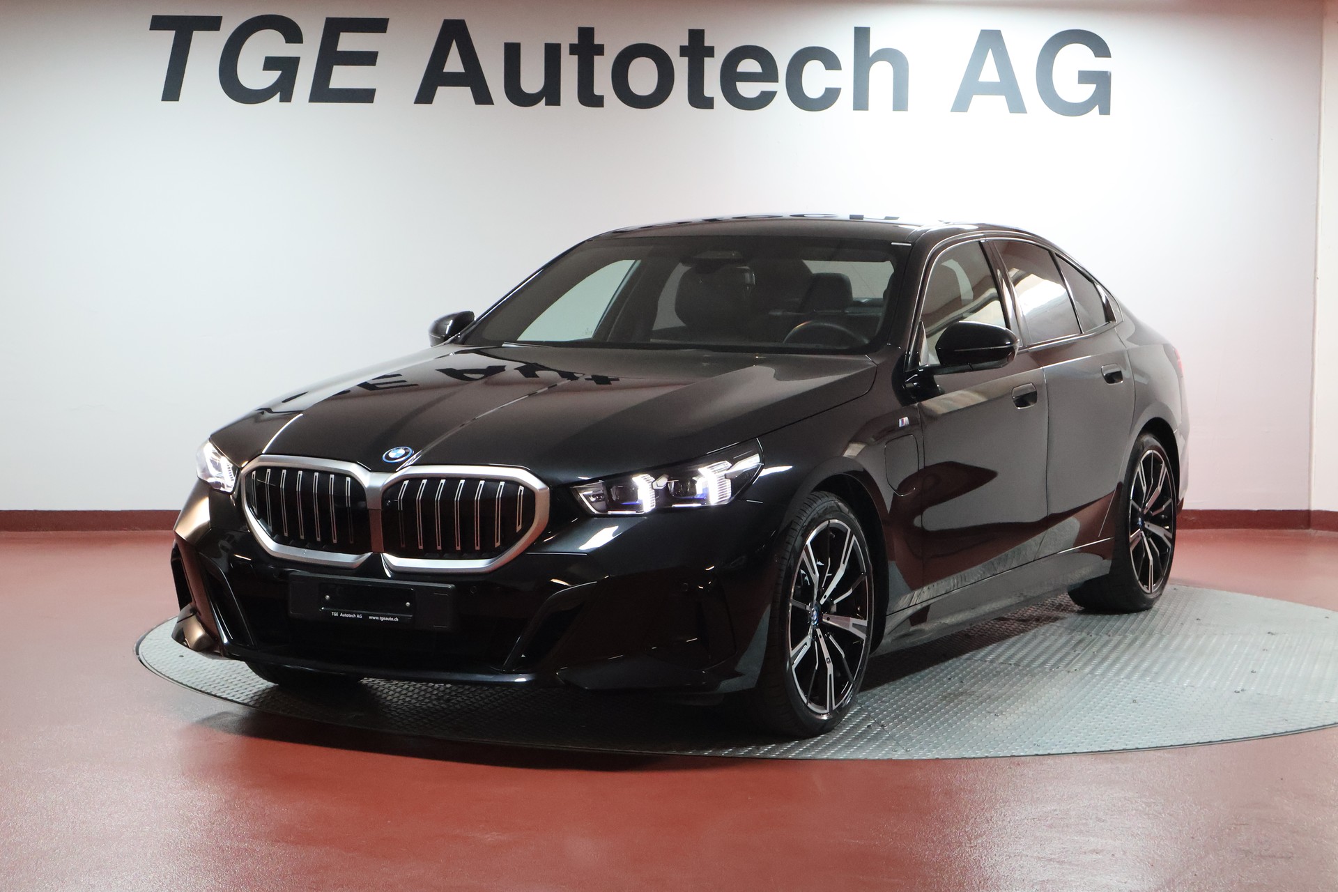 BMW 550e xDrive M Sport Steptronic