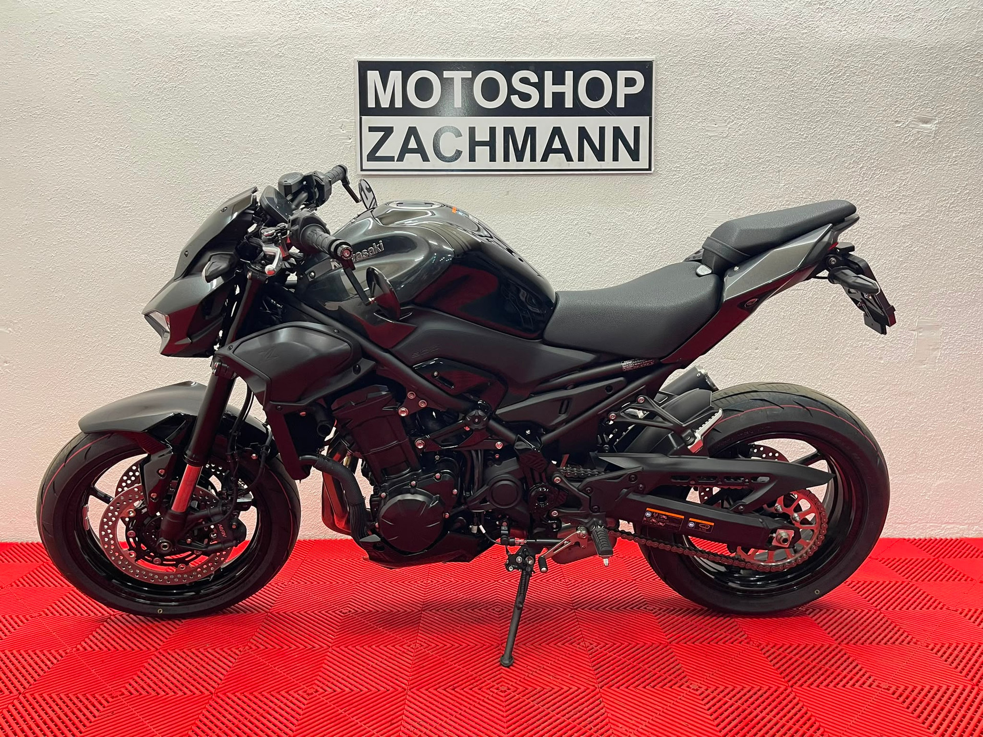 KAWASAKI Z 900 (70kW)-image-3