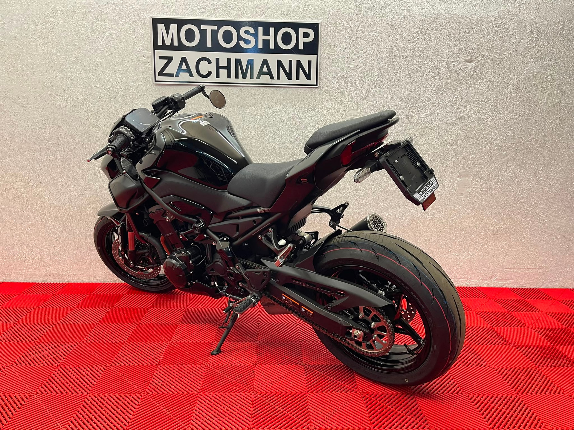 KAWASAKI Z 900 (70kW)-image-4