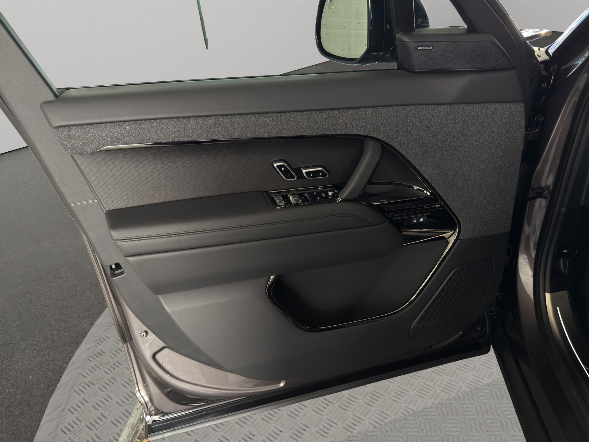 LAND ROVER Range Rover Sport 3.0 I6 P460e SE Dynamic-image-13