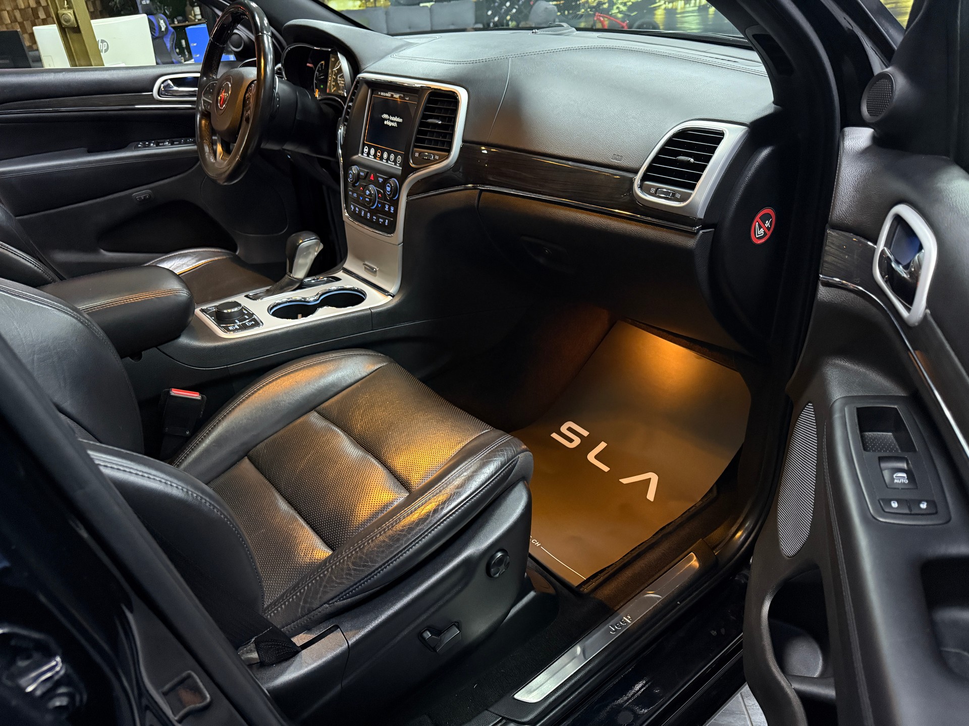 JEEP Grand Cherokee 3.0 CRD Summit Automatic-image-7