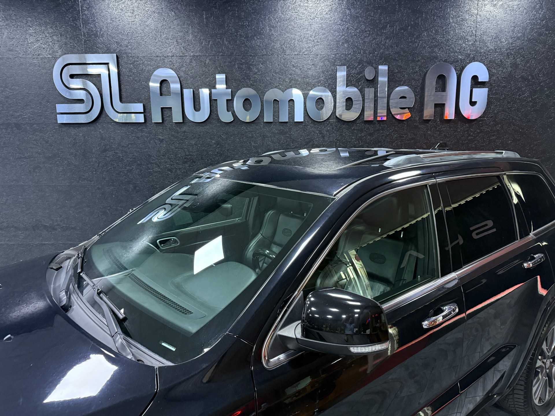 JEEP Grand Cherokee 3.0 CRD Summit Automatic-showroom-element-2