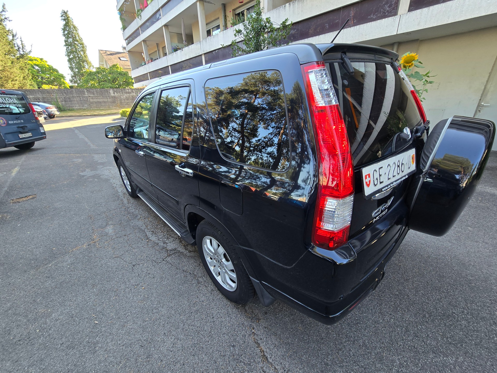 HONDA CR-V 2.2 i-CTDi 4WD Executive-image-2