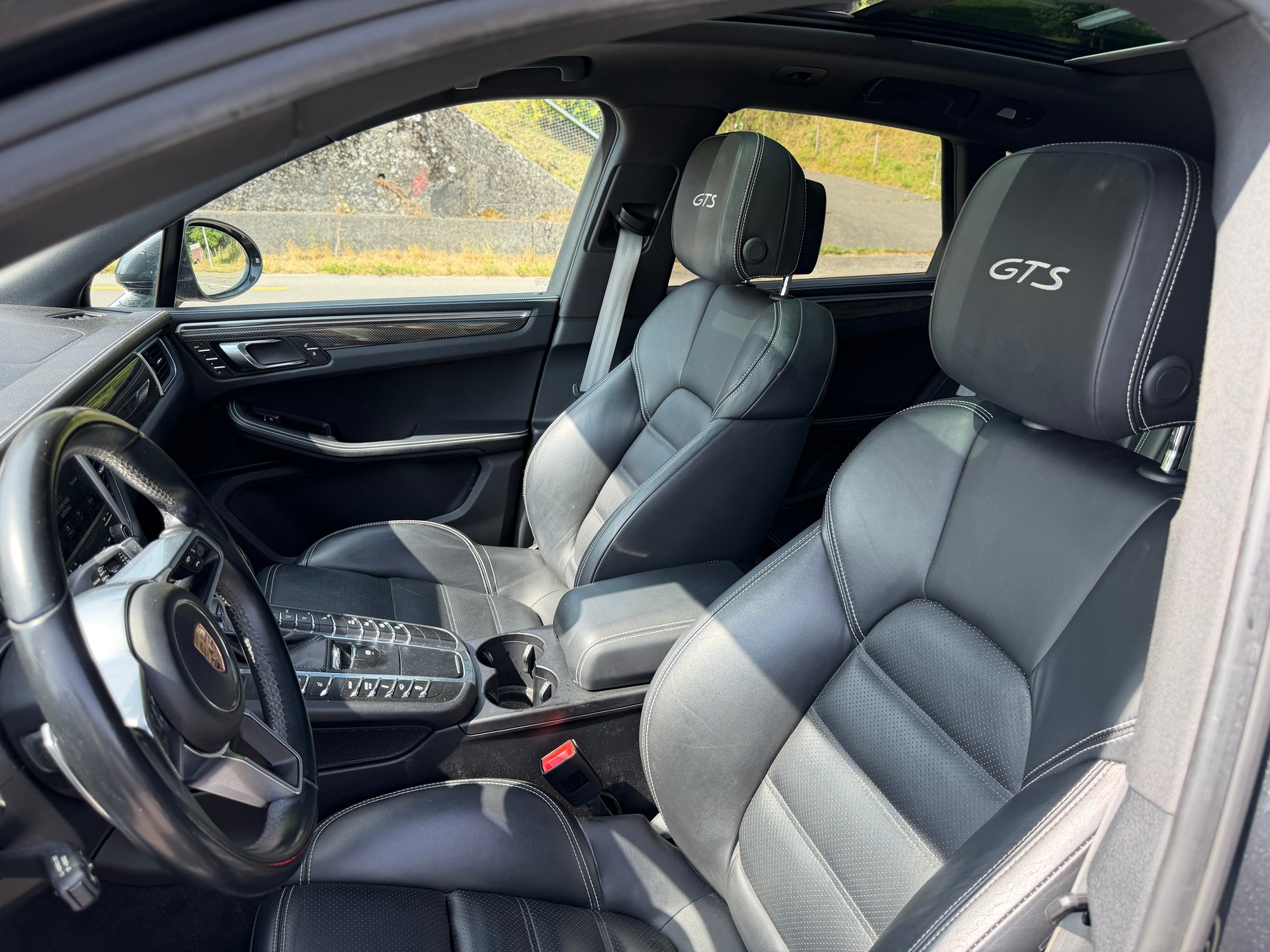 PORSCHE Macan GTS PDK-image-7