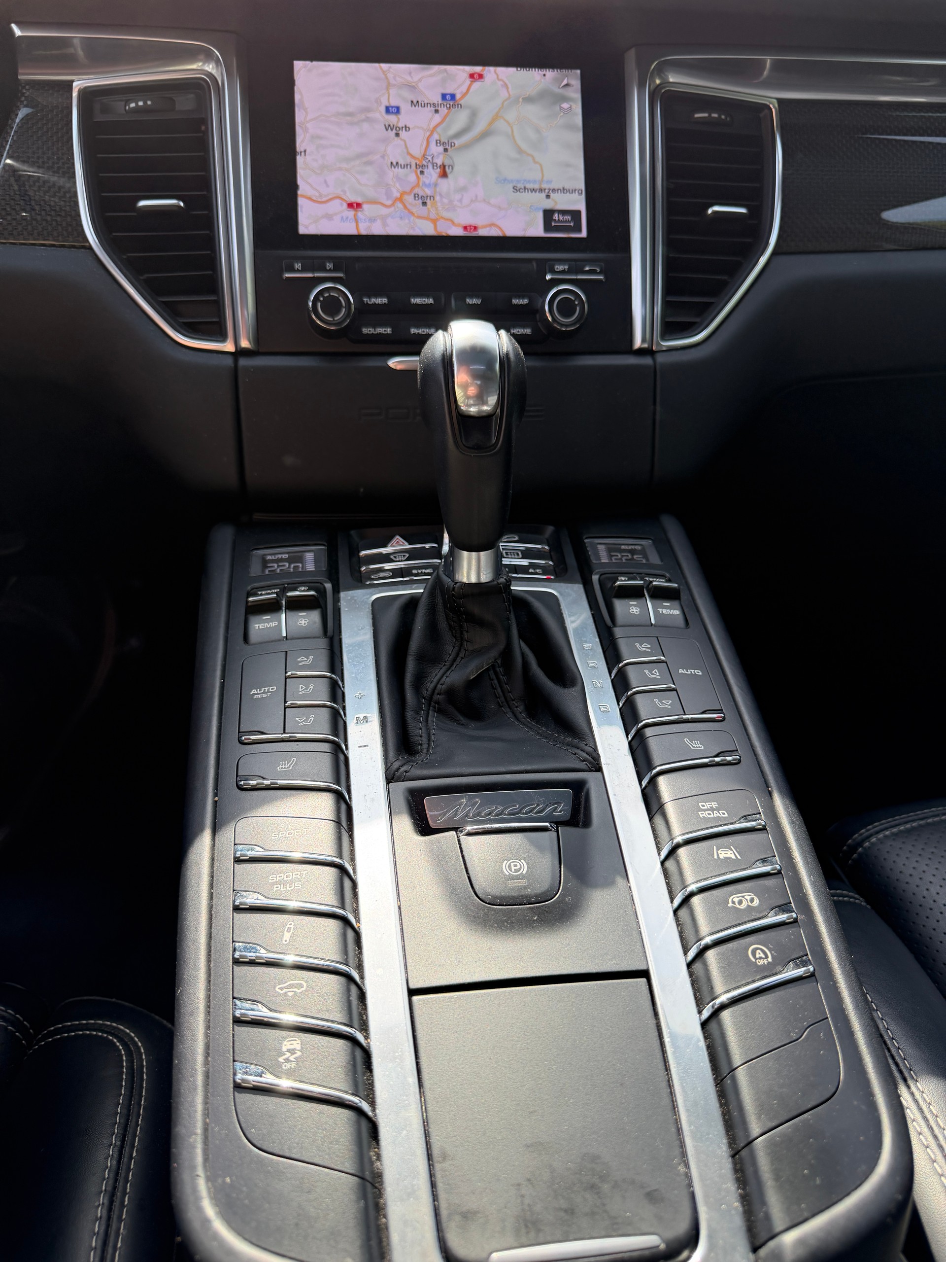 PORSCHE Macan GTS PDK-image-10