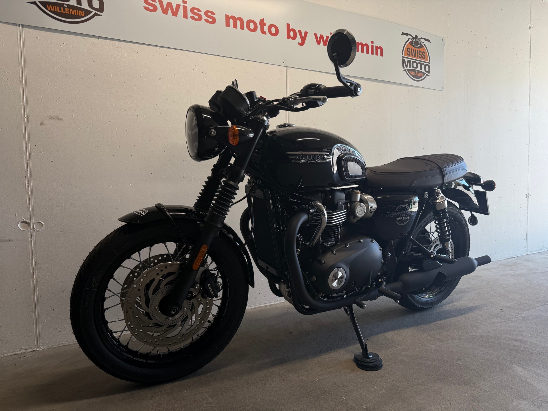 TRIUMPH Bonneville T120 Black-image-1
