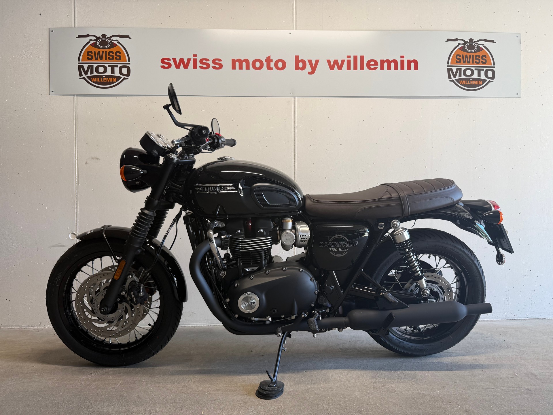 TRIUMPH Bonneville T120 Black-image-0