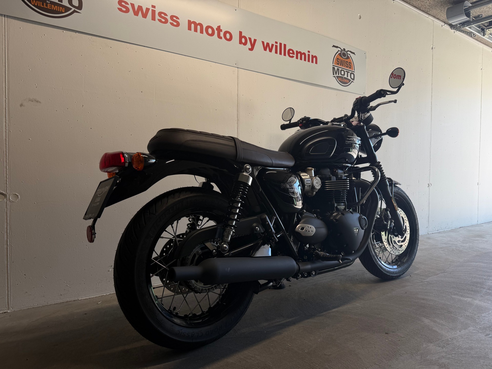 TRIUMPH Bonneville T120 Black-image-7