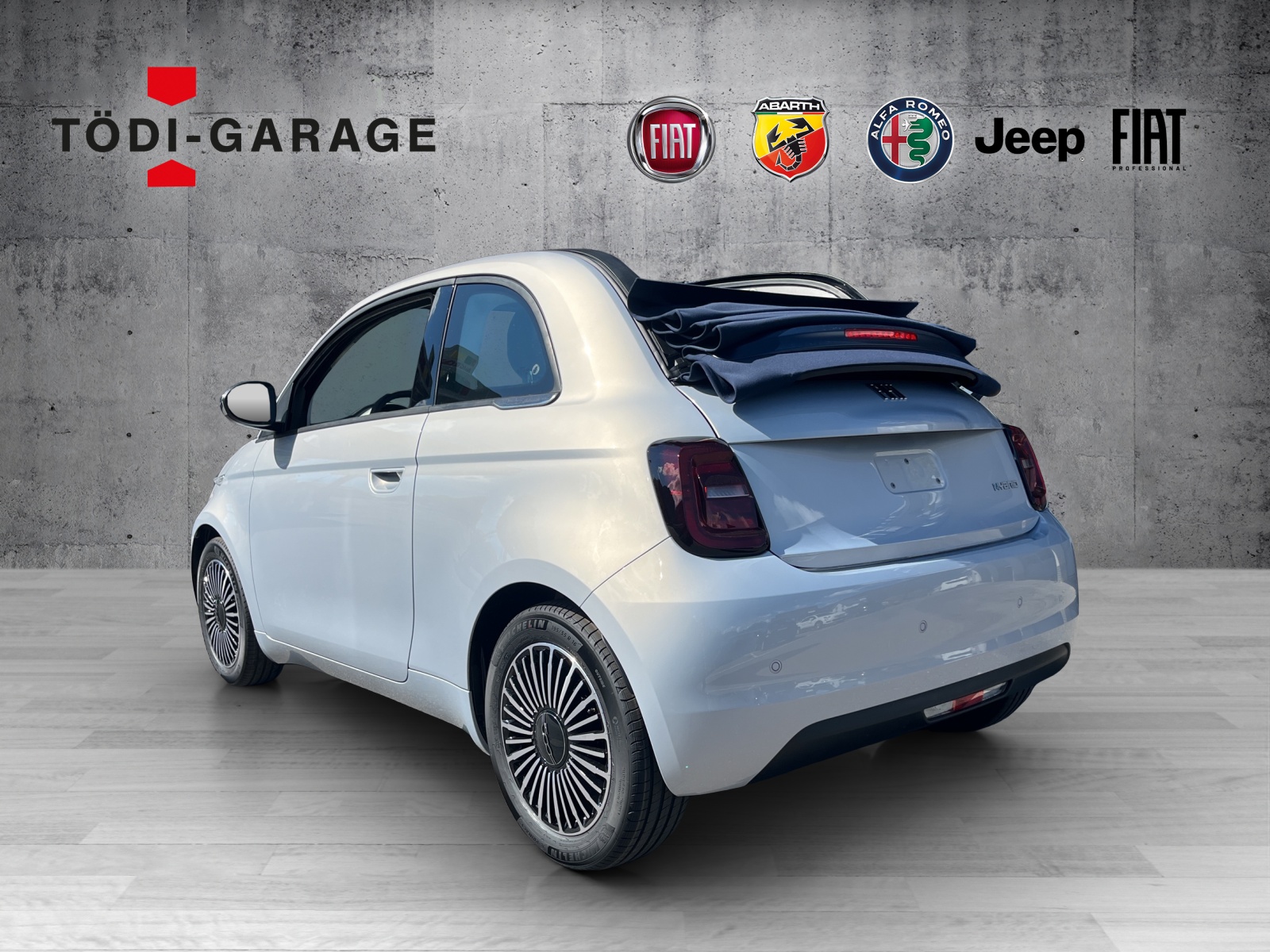 FIAT 500 Cabrio 1.0 Hybrid Dolcevita-showroom-element-3