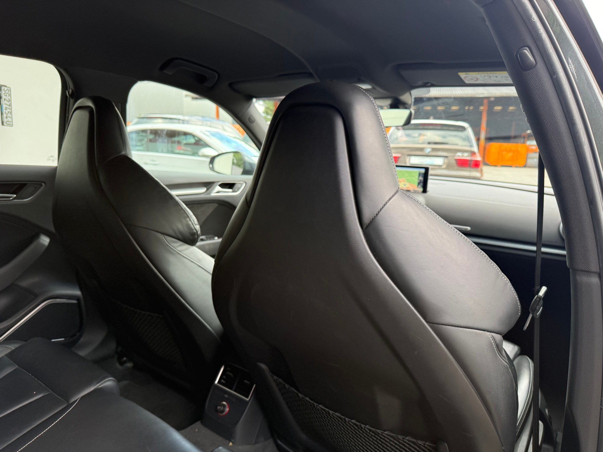 AUDI RS3 2.5 TSI quattro S-tronic-image-11