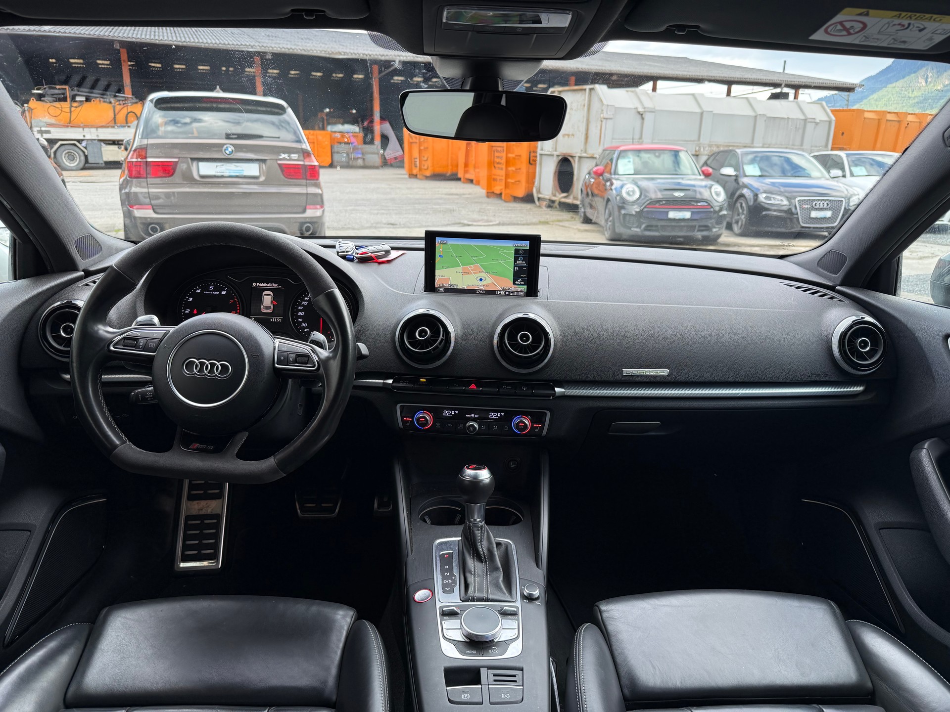 AUDI RS3 2.5 TSI quattro S-tronic-image-12