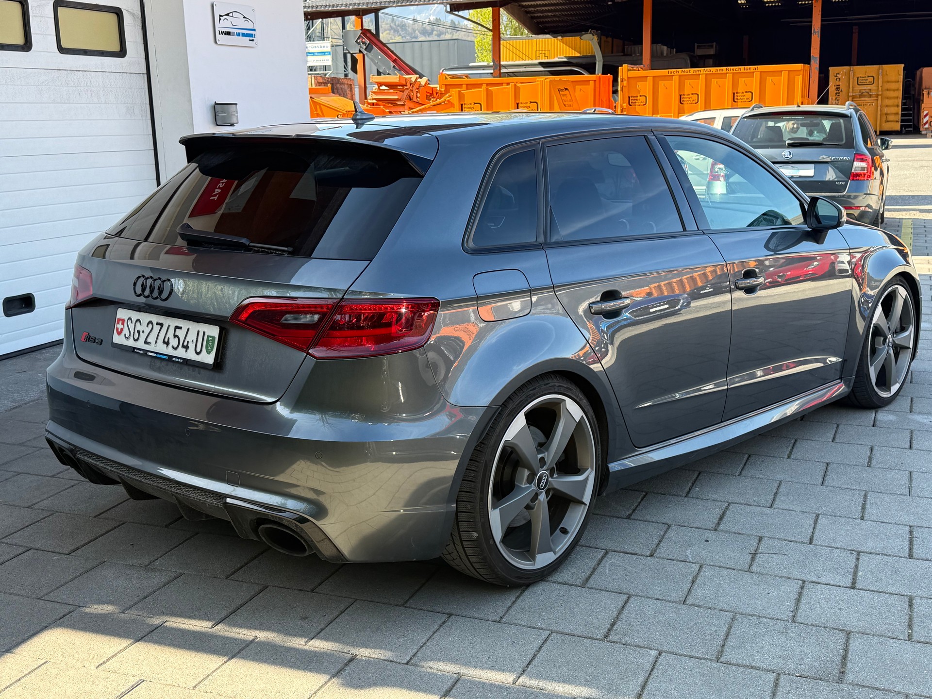 AUDI RS3 2.5 TSI quattro S-tronic-image-6
