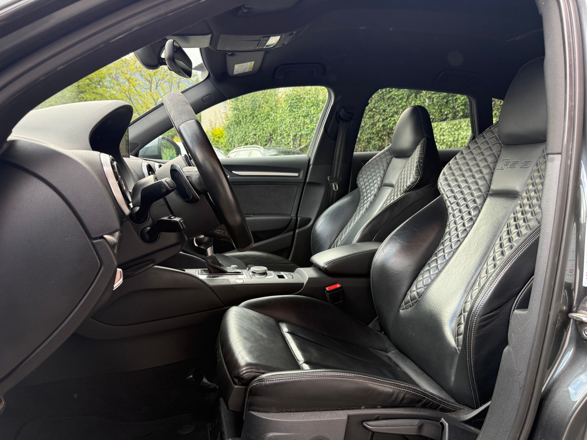 AUDI RS3 2.5 TSI quattro S-tronic-image-13