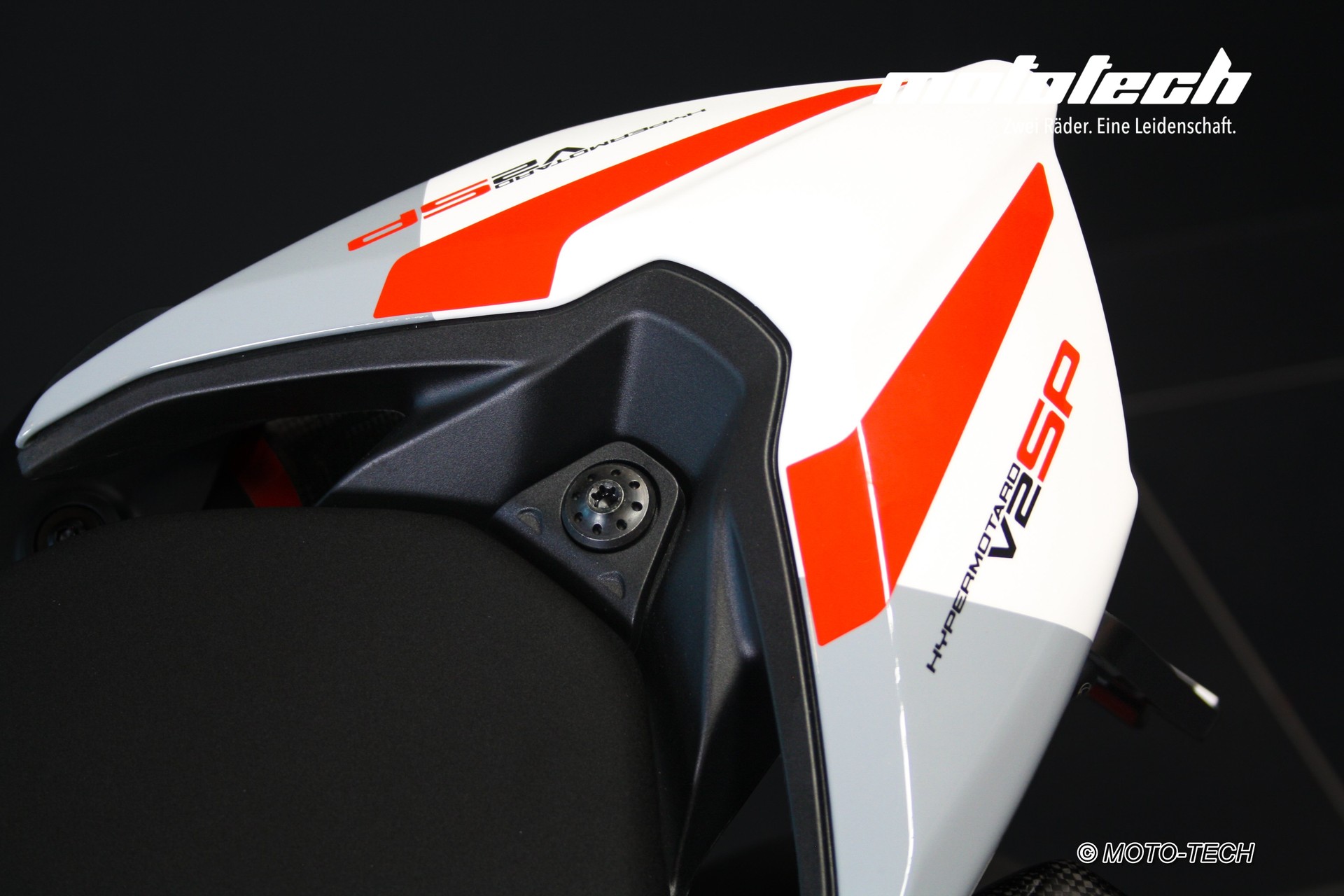 DUCATI Hypermotard V2 SP-image-13
