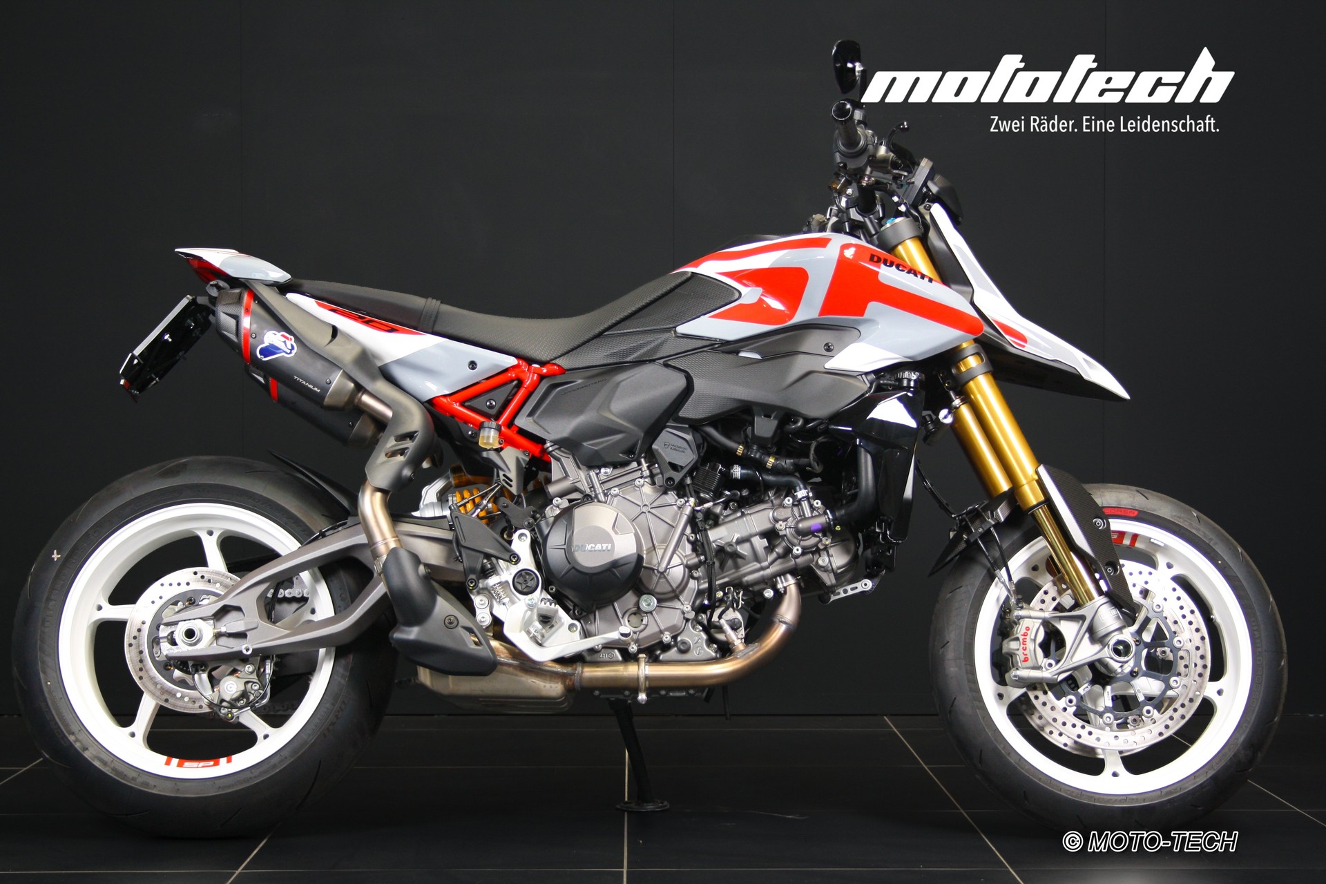 DUCATI Hypermotard V2 SP-image-1