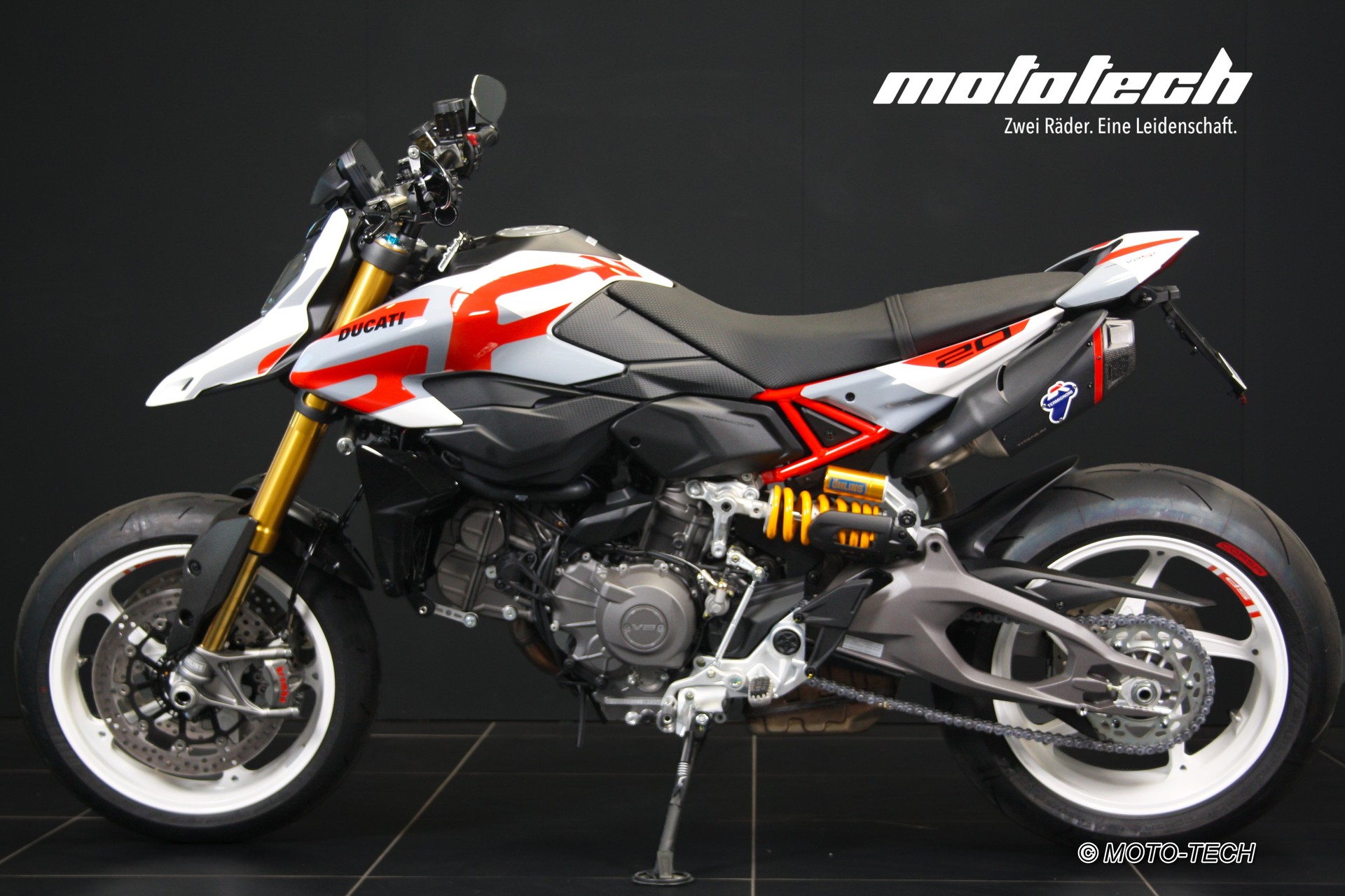 DUCATI Hypermotard V2 SP-image-4