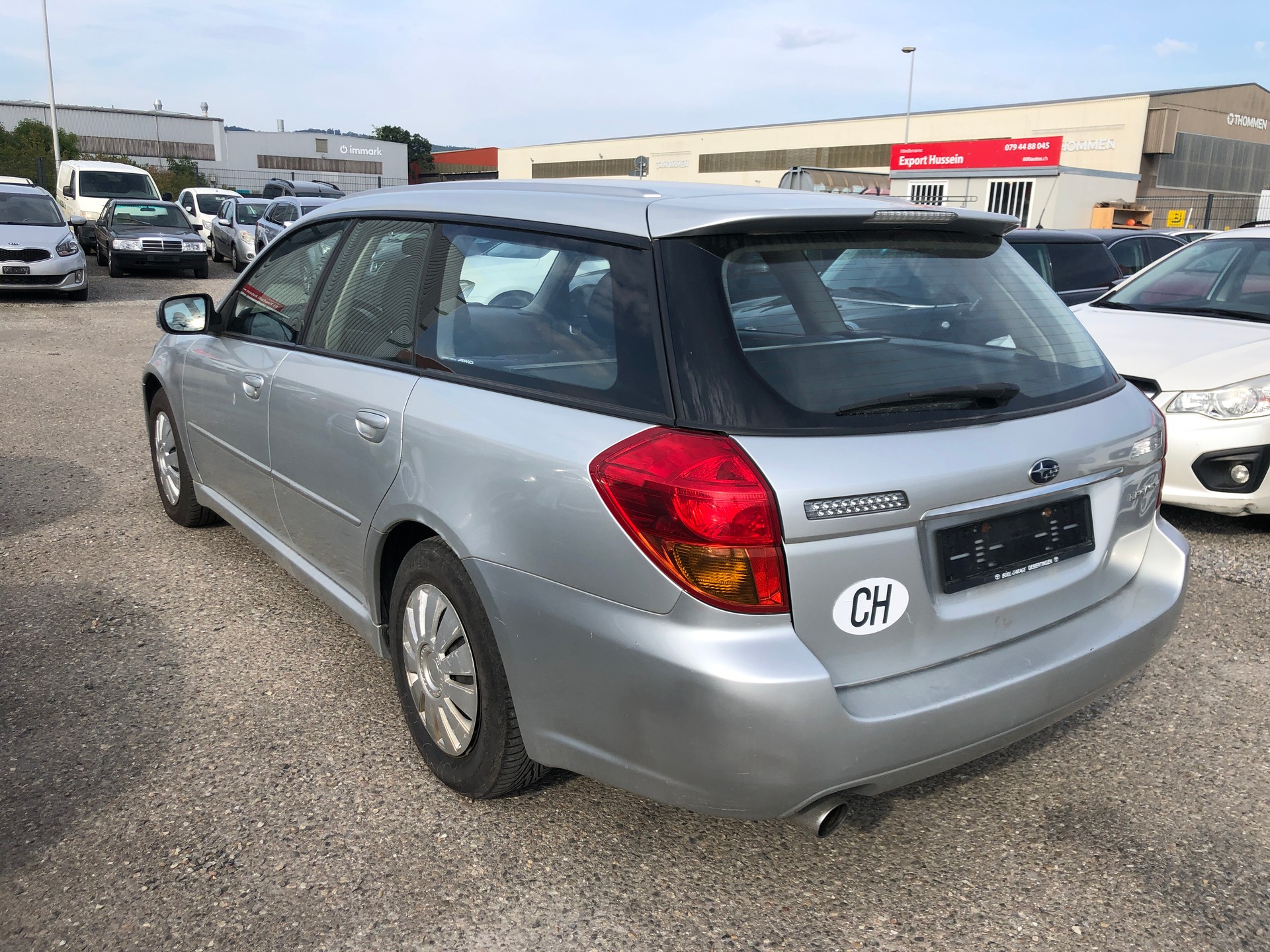 SUBARU Legacy 2.0i AWD Swiss-image-5