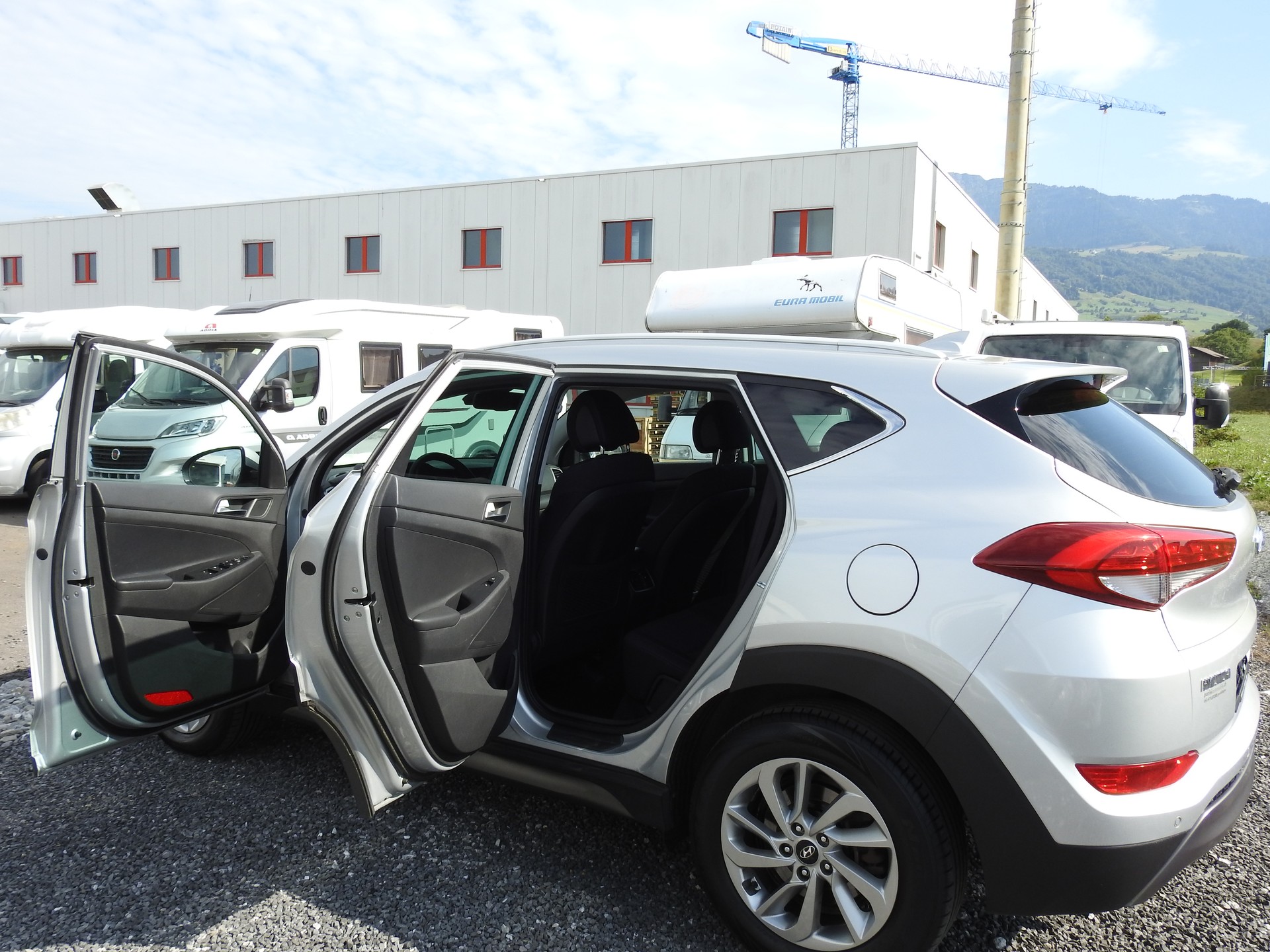 HYUNDAI Tucson 2.0 CRDI Plena 4WD Automatic-image-14