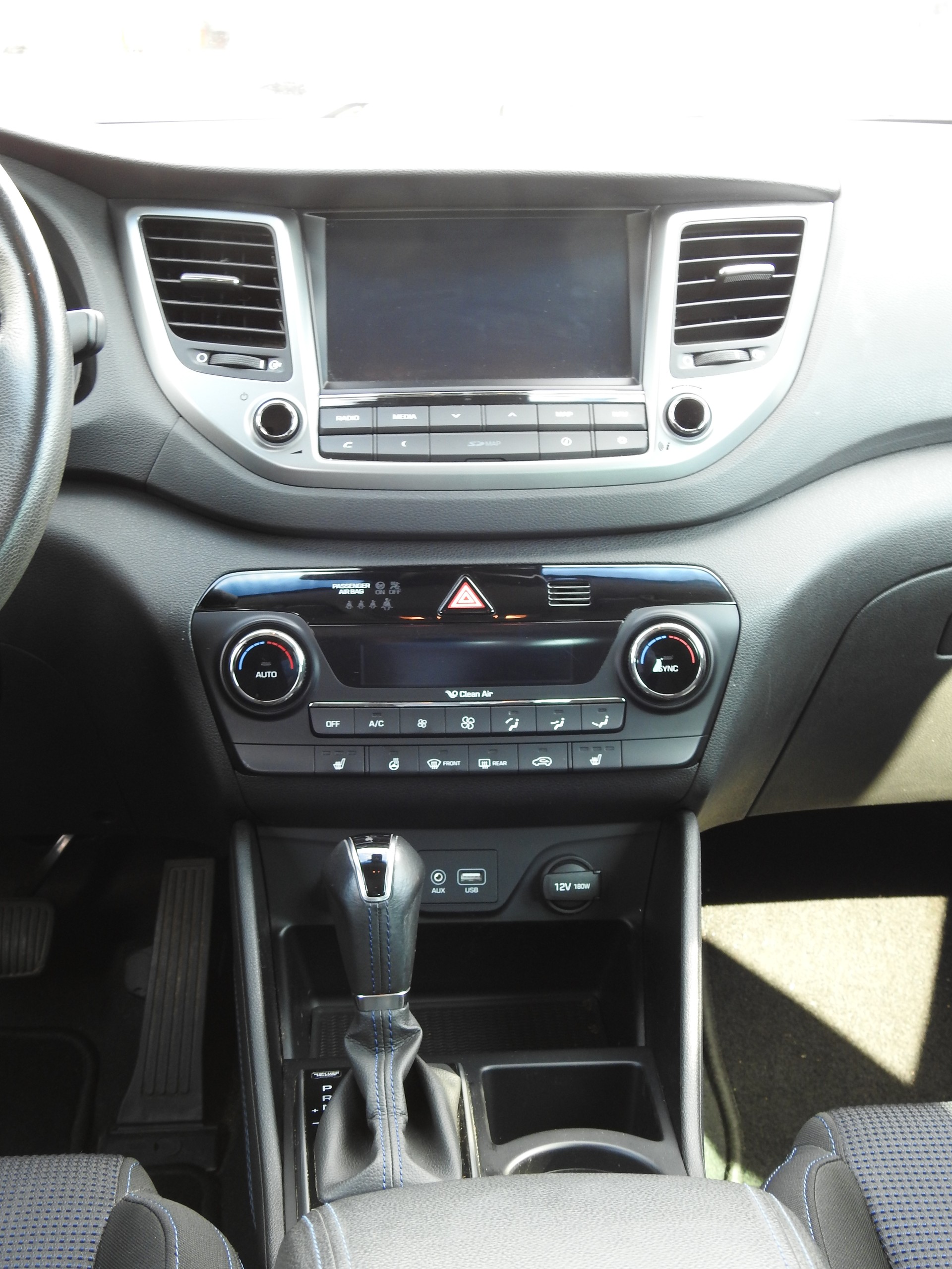 HYUNDAI Tucson 2.0 CRDI Plena 4WD Automatic-image-17