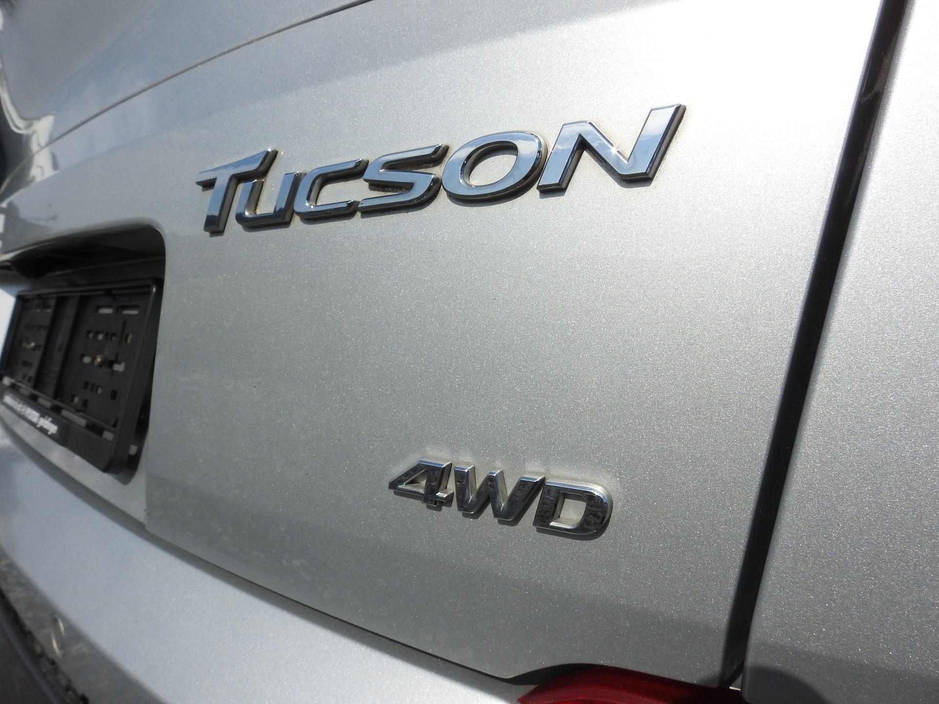 HYUNDAI Tucson 2.0 CRDI Plena 4WD Automatic-image-15