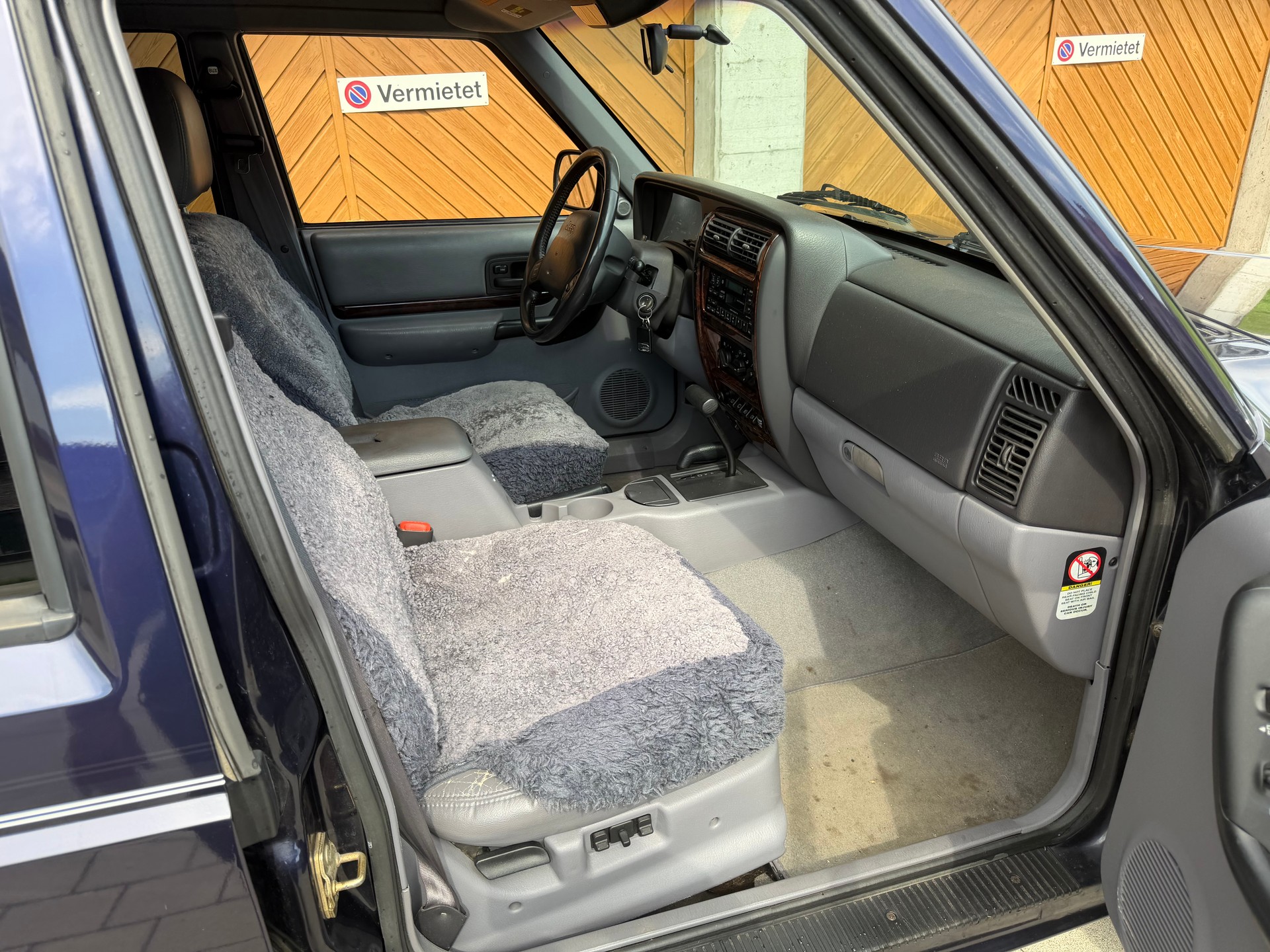 JEEP Cherokee 4.0 Limited-image-9