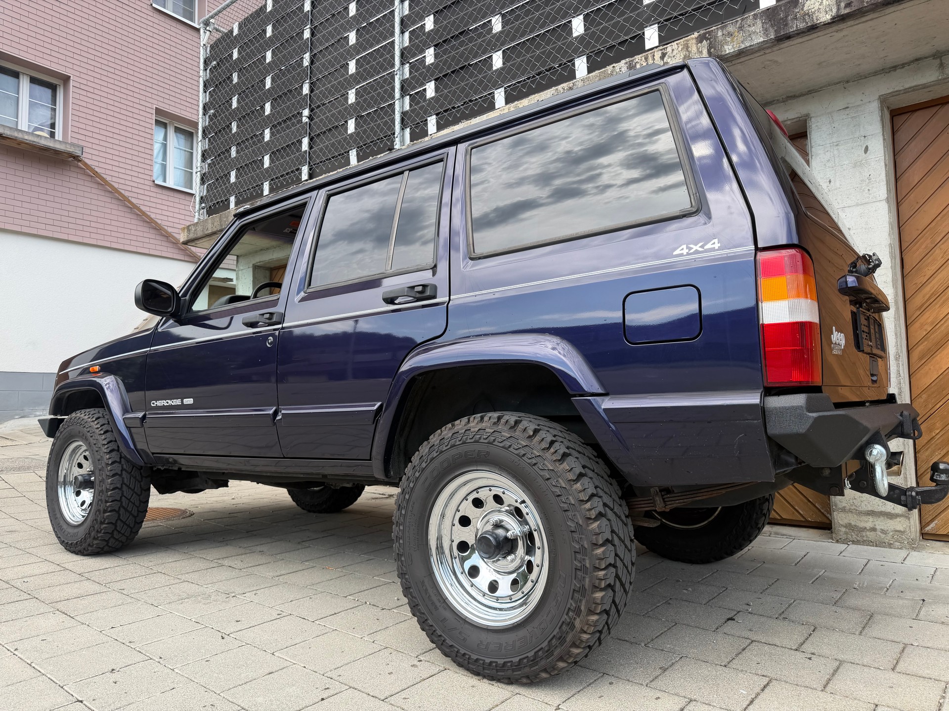 JEEP Cherokee 4.0 Limited-image-2