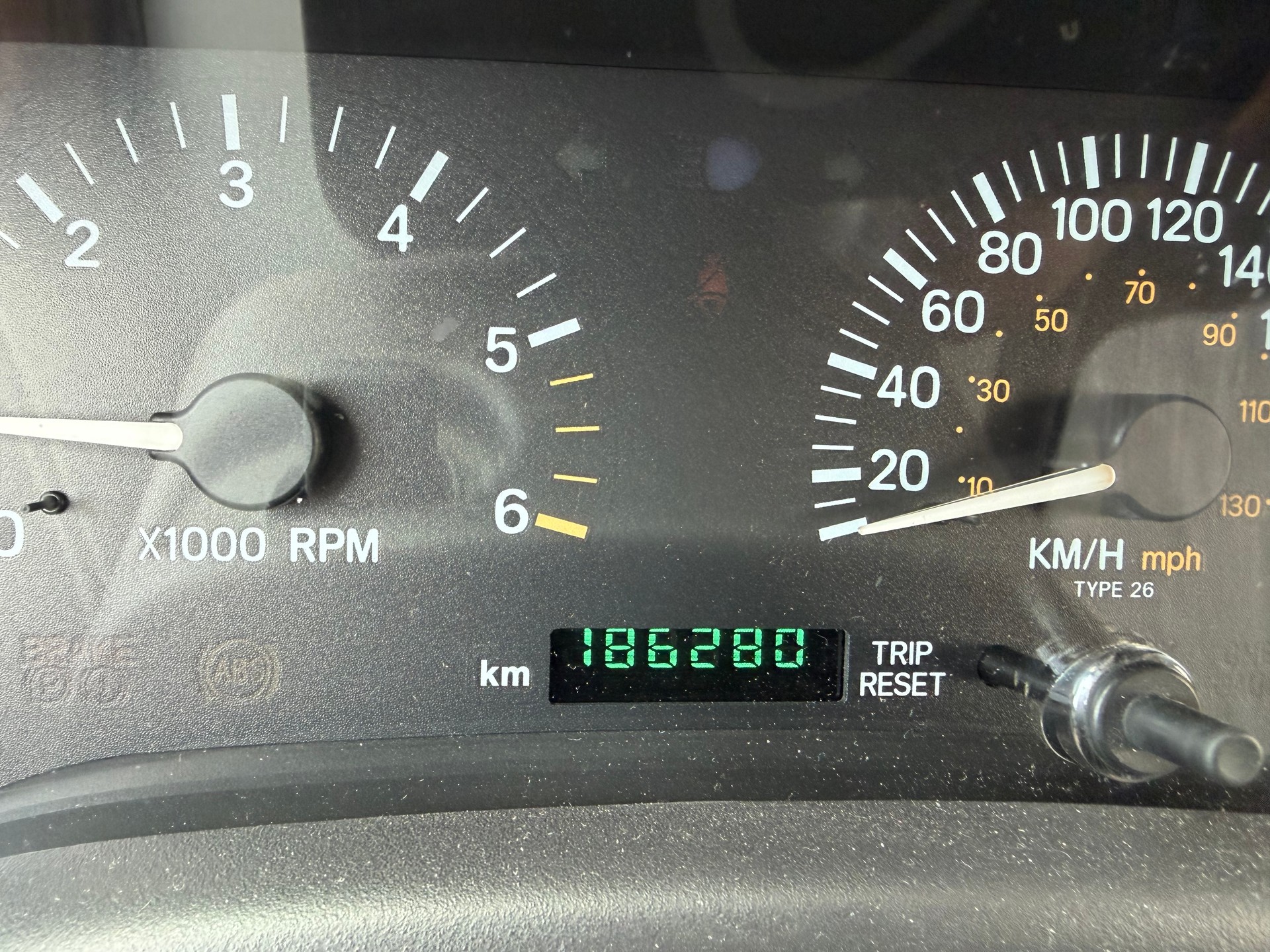 JEEP Cherokee 4.0 Limited-image-12