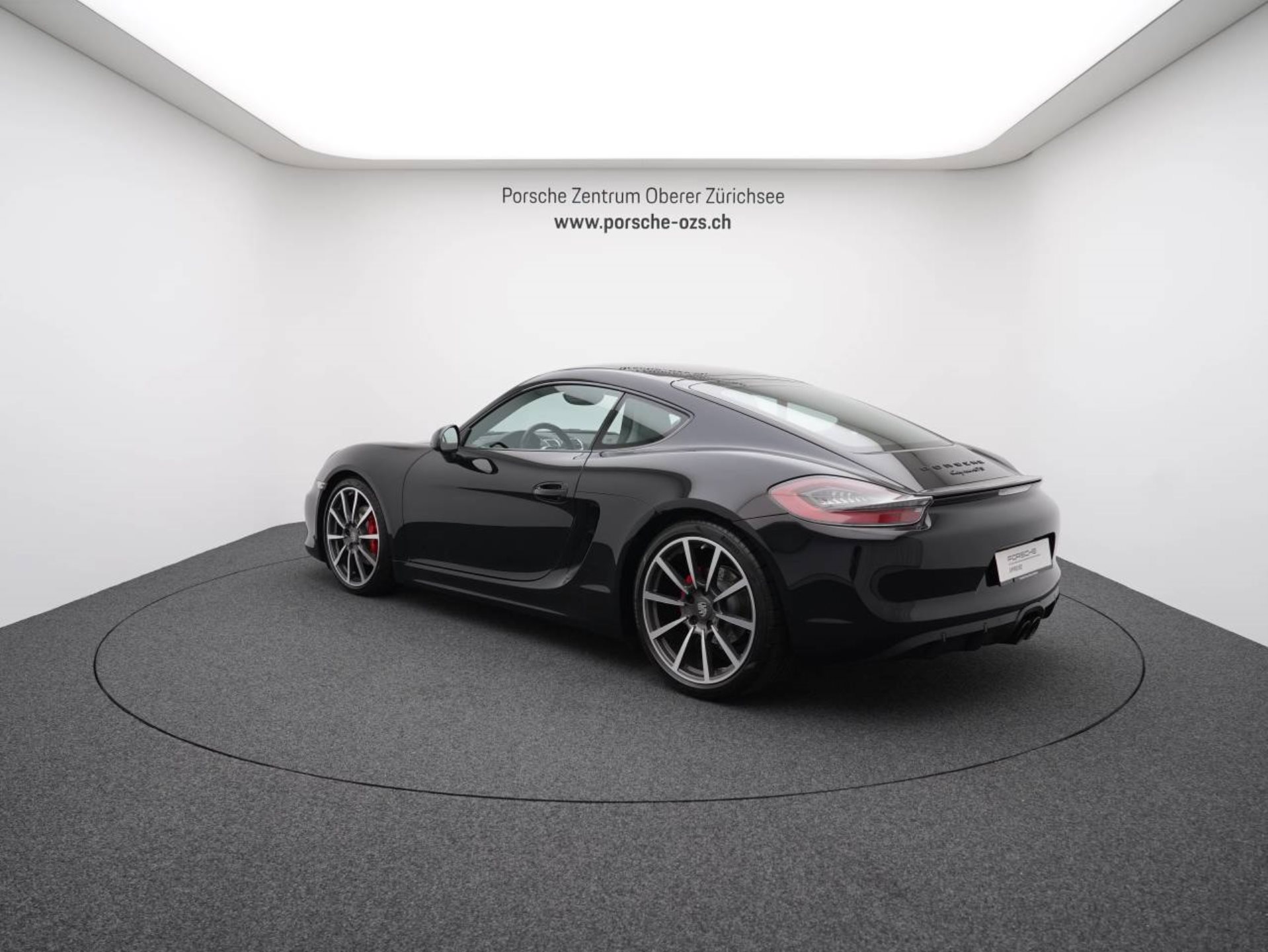 PORSCHE Cayman GTS-showroom-element-2