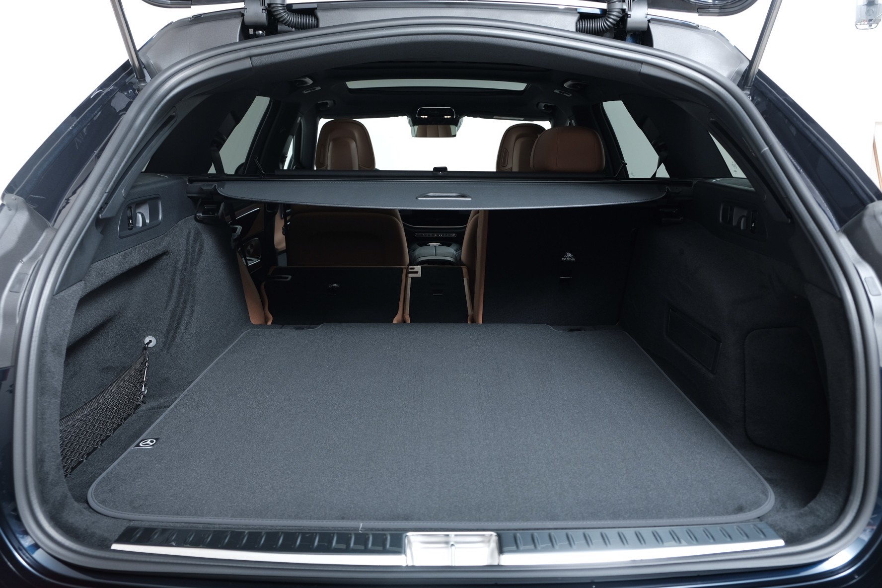 MERCEDES-BENZ E 450 d AMG Line 4Matic T-Modell S214-image-13