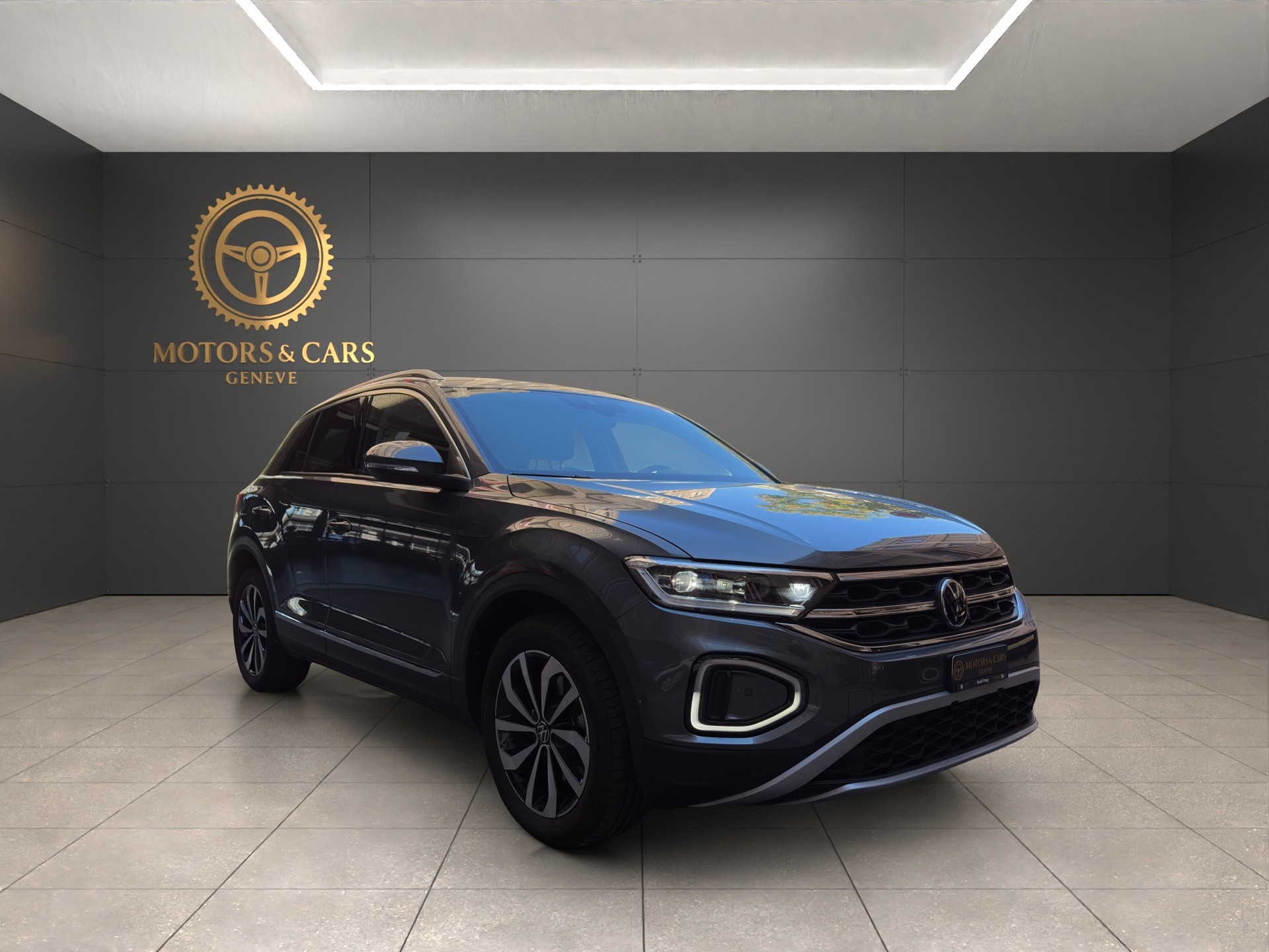VW T-Roc 2.0 TSI Style DSG 4Motion-showroom-element-1