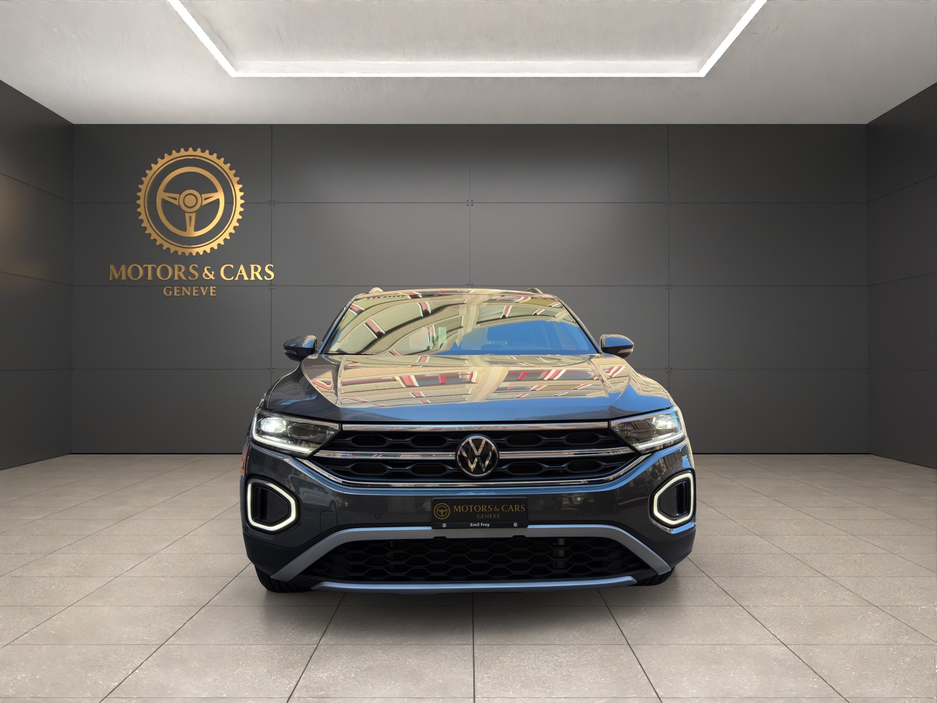 VW T-Roc 2.0 TSI Style DSG 4Motion-showroom-element-2